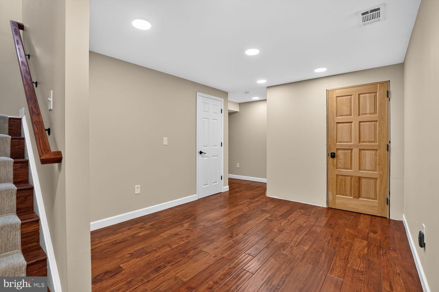 CROSSPOINTE - Residential