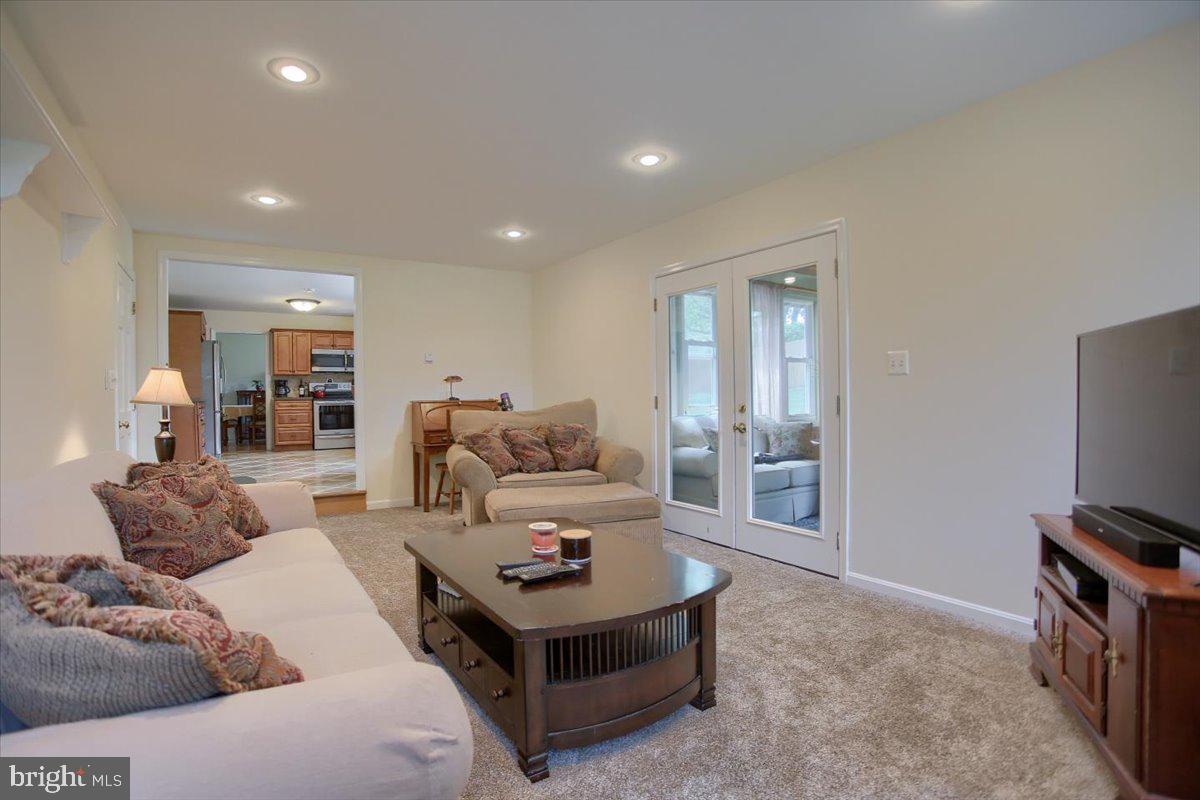 SUNRISE TERRACE - Residential
