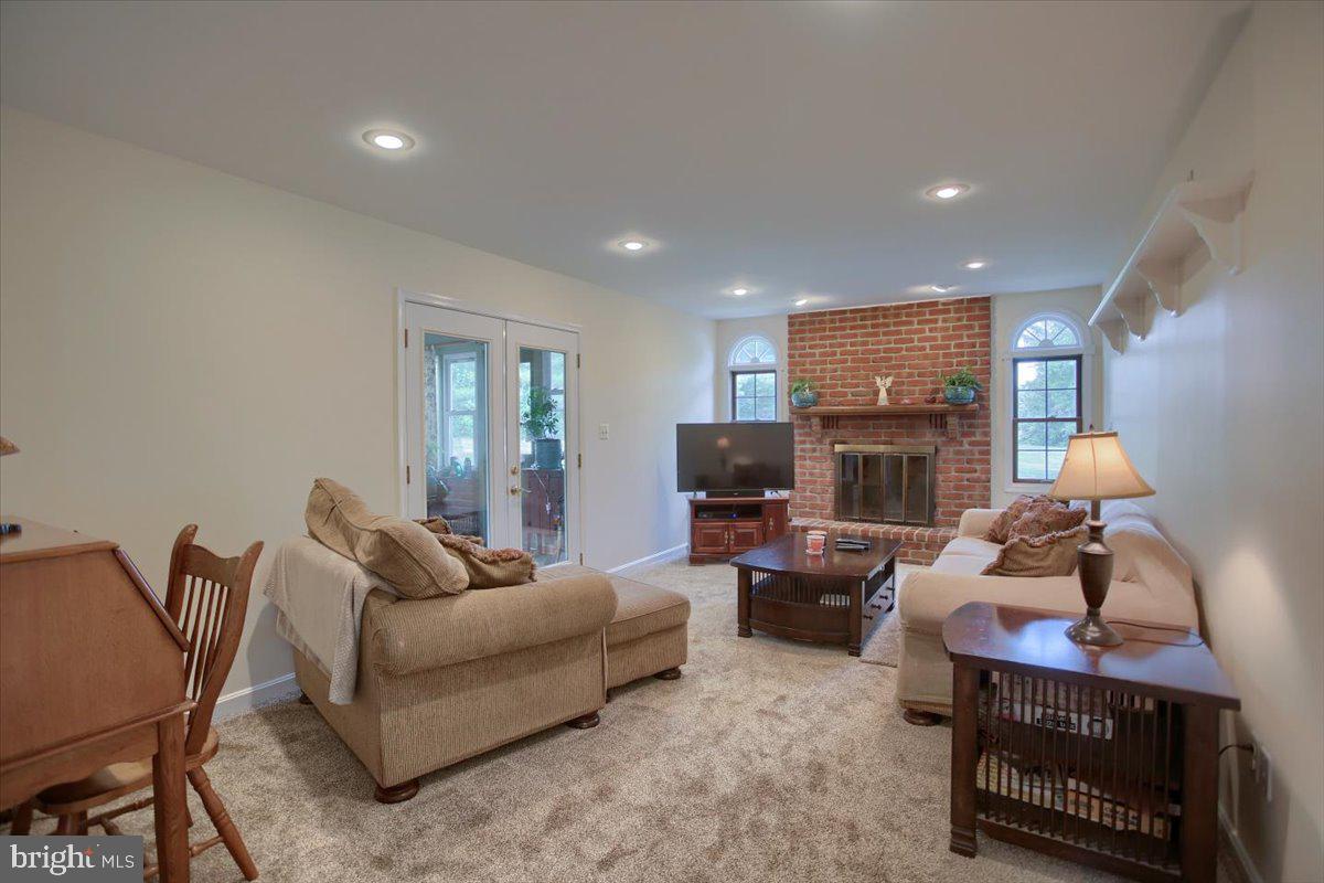 SUNRISE TERRACE - Residential