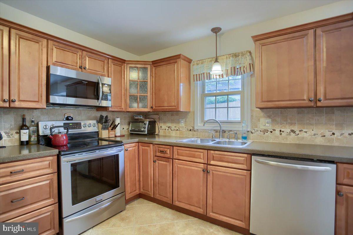 SUNRISE TERRACE - Residential