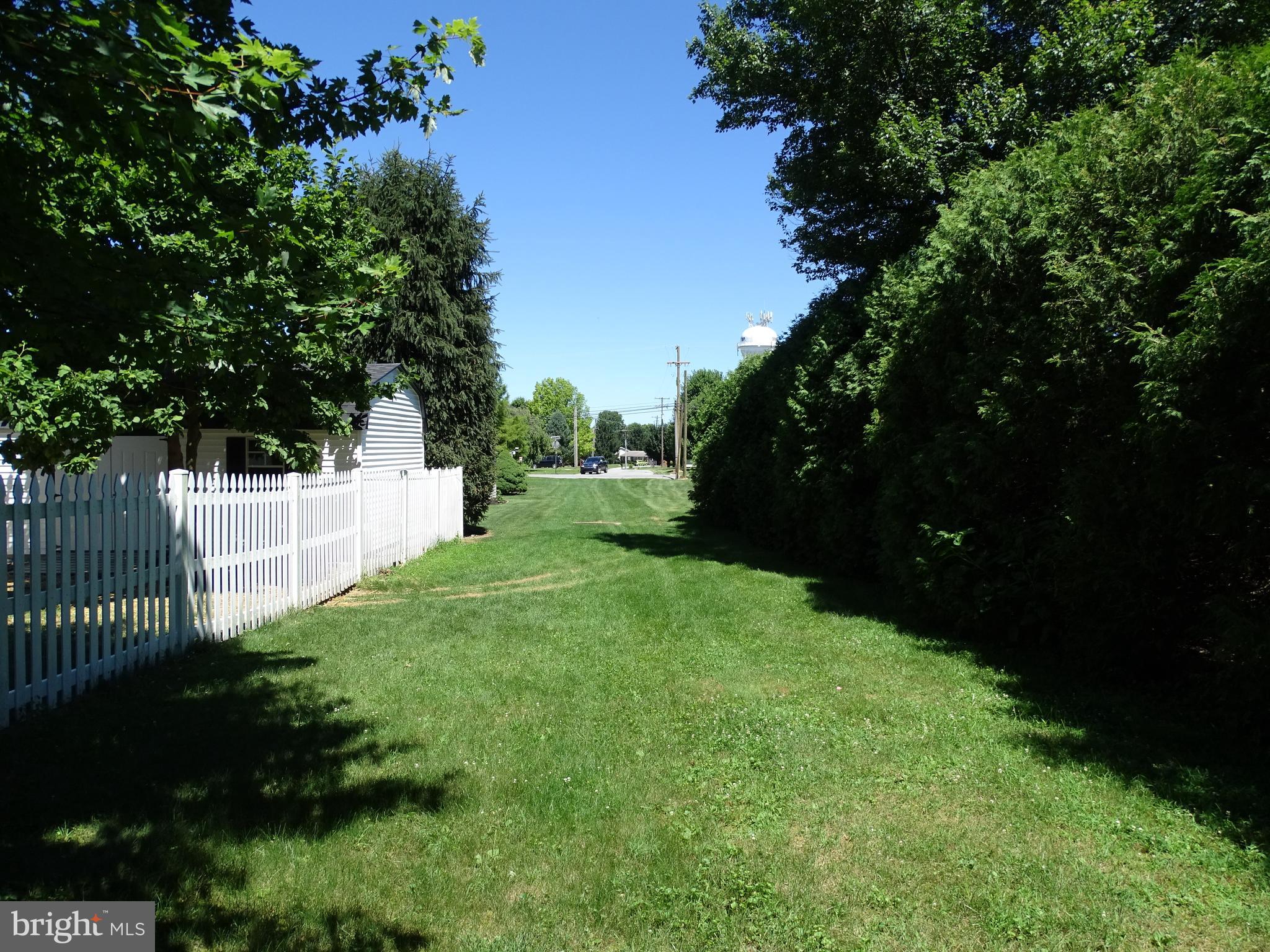 CYPRESS MANOR - Residential