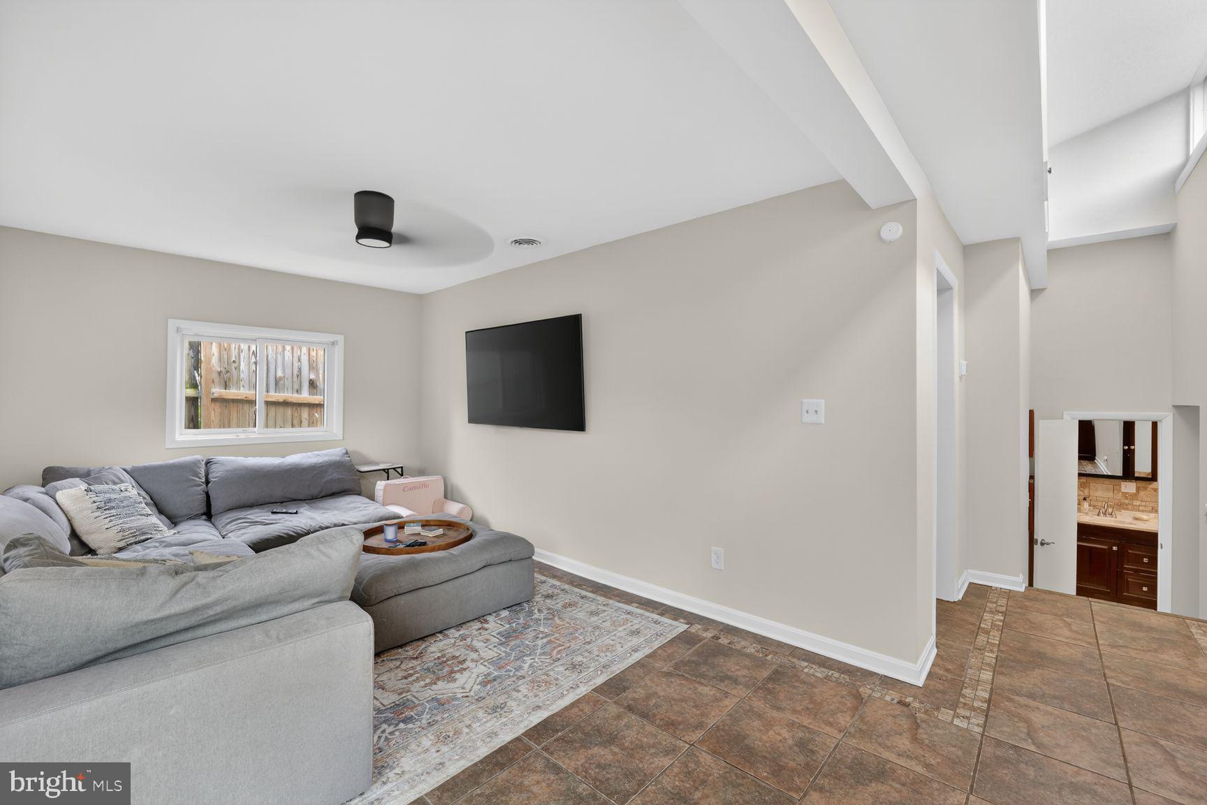 CAPITOL VIEW PARK - Residential