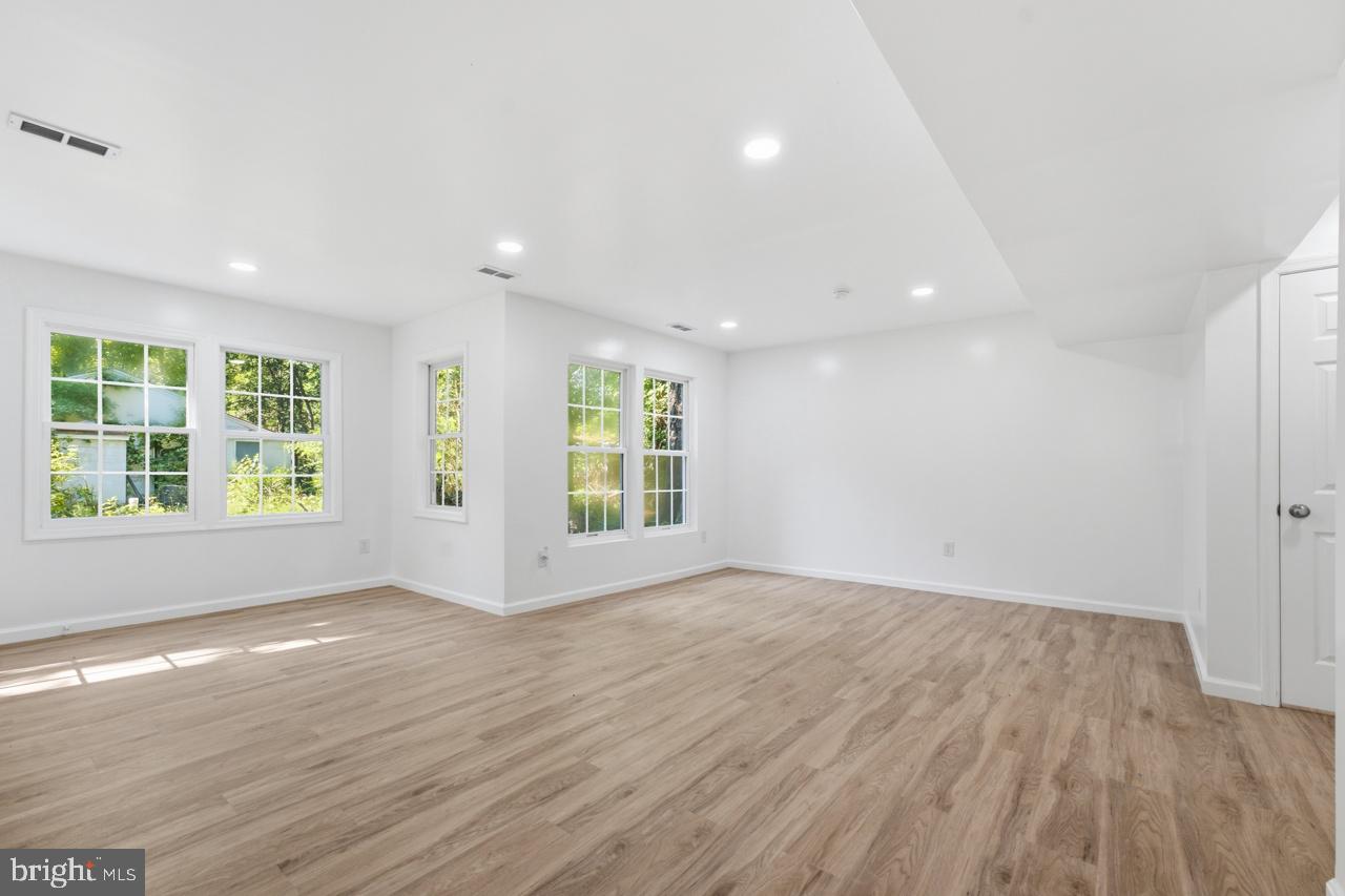 RAGGED POINT BEACH - Residential