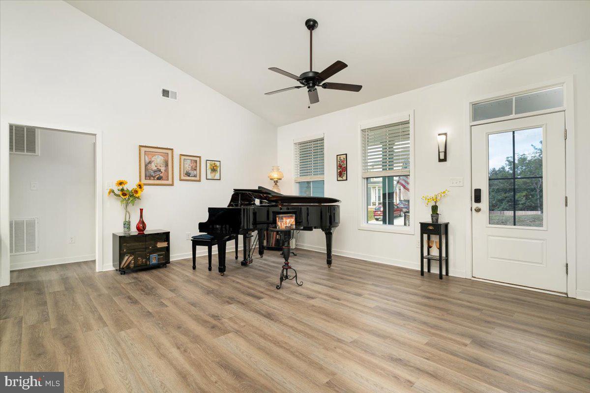 TIMBERWOOD EAST - Residential