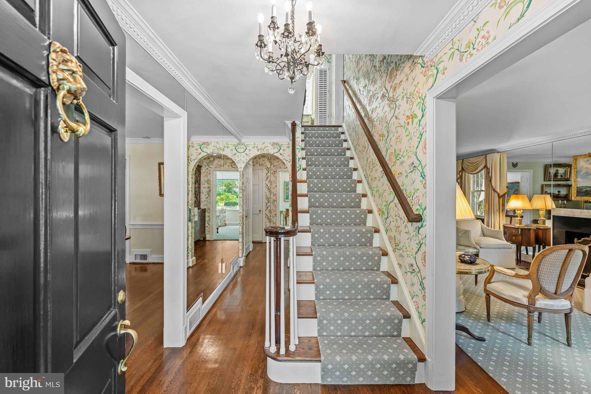 CHEVY CHASE VILLAGE - Residential
