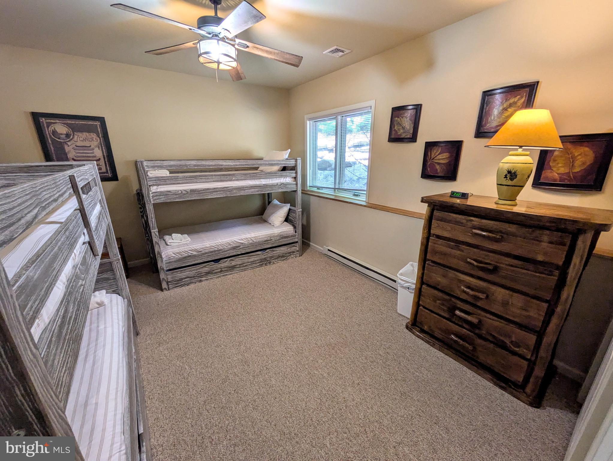 LAUREL WOODS - Residential