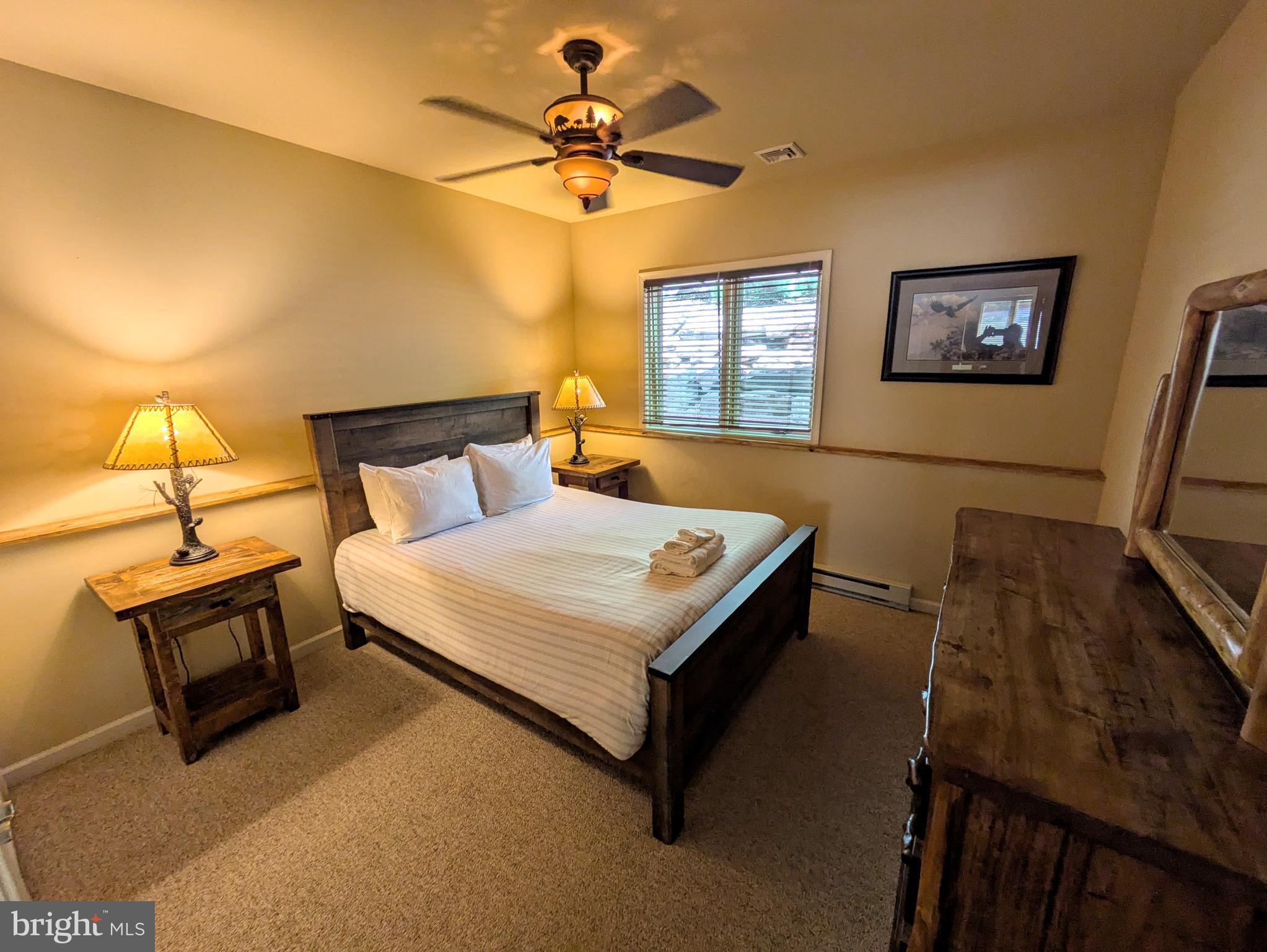 LAUREL WOODS - Residential
