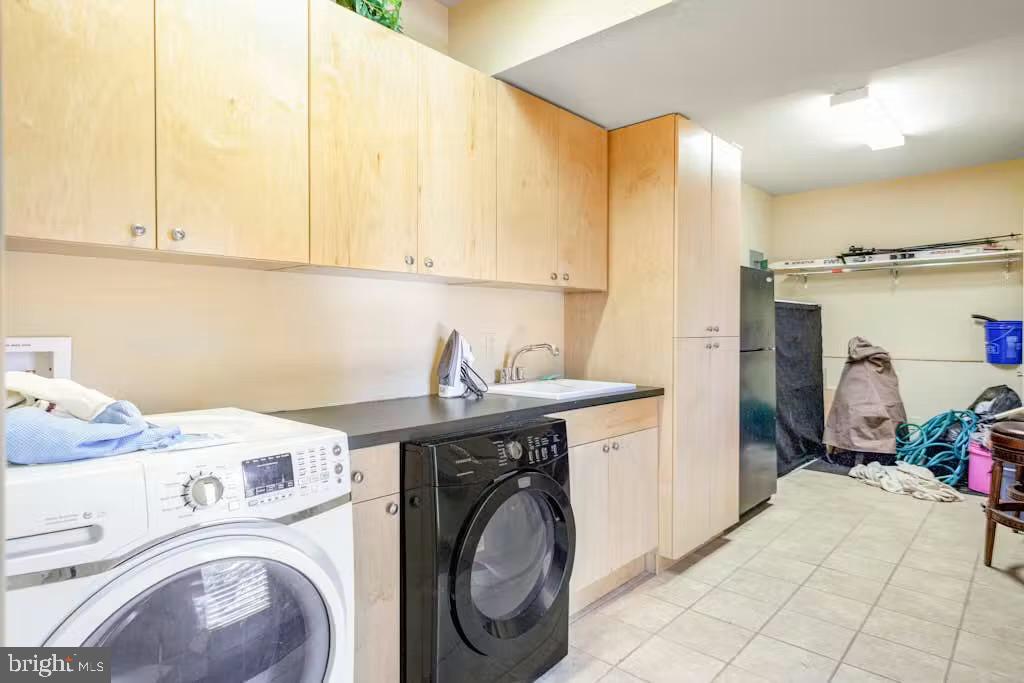 LAUREL WOODS - Residential