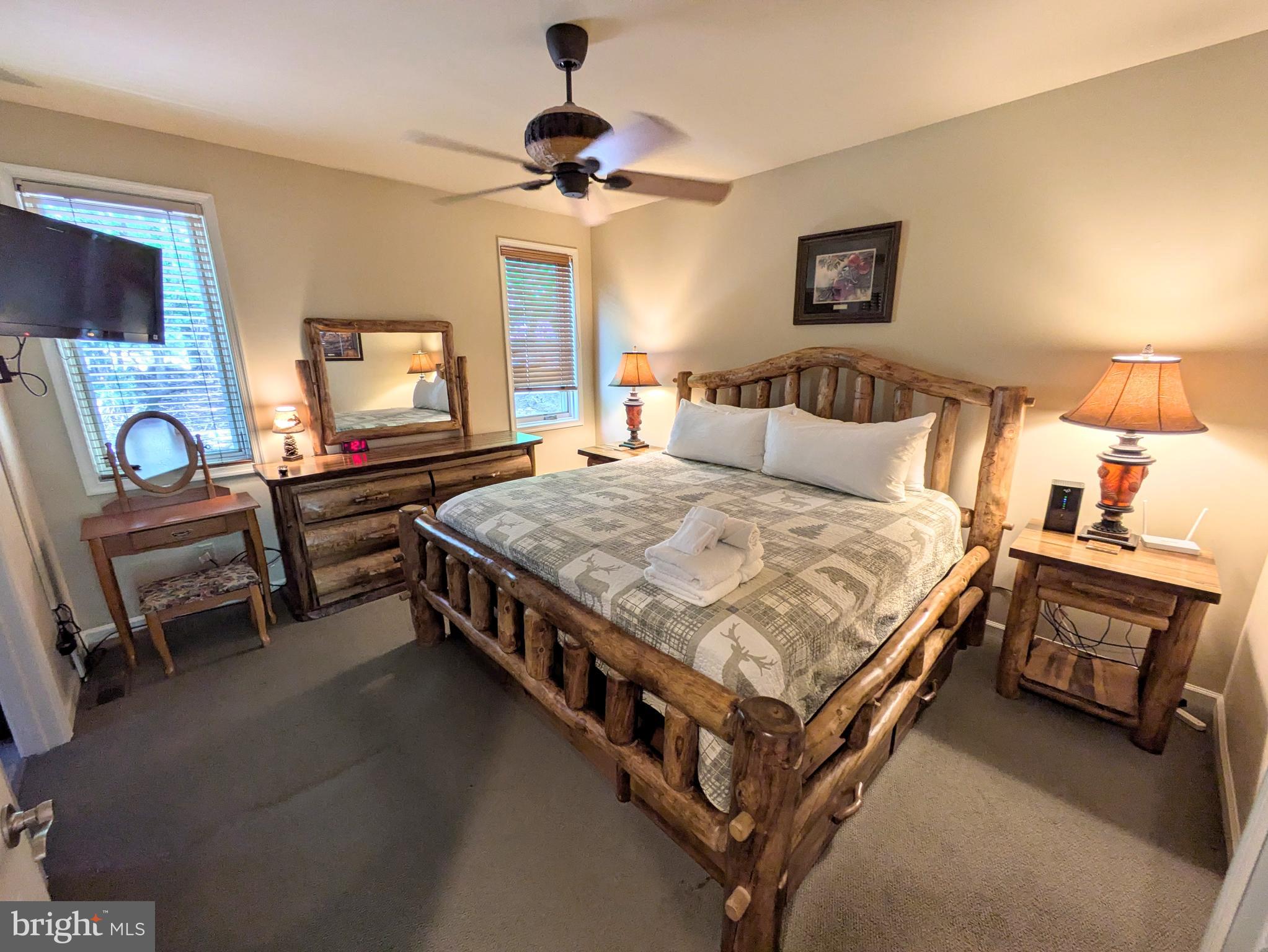 LAUREL WOODS - Residential