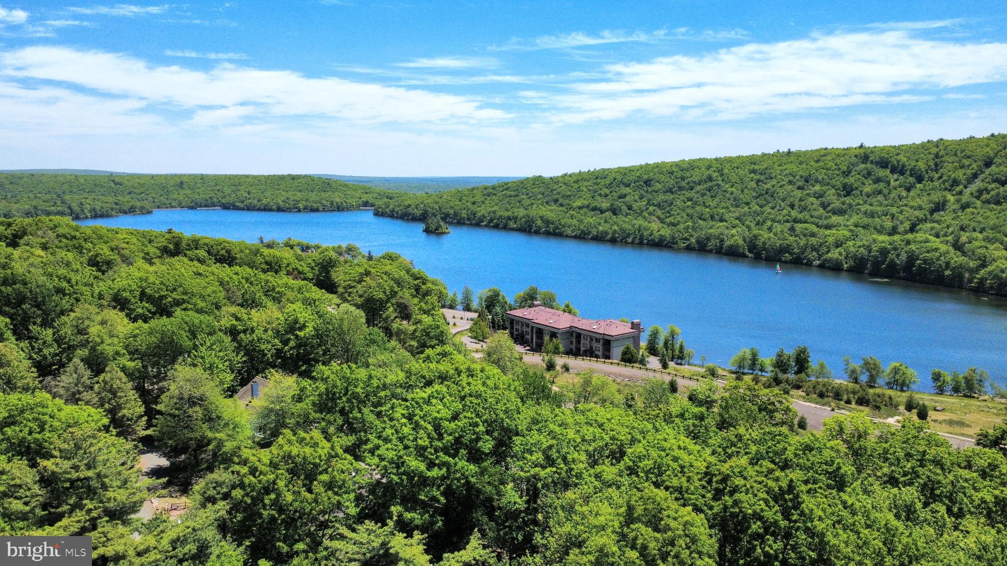 LAUREL WOODS - Residential