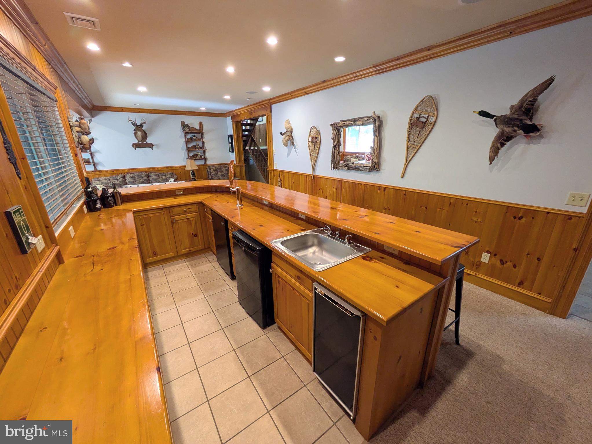 LAUREL WOODS - Residential