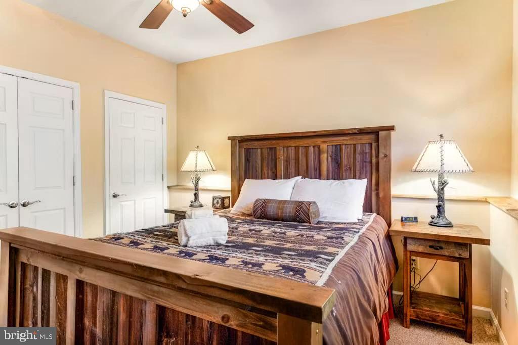 LAUREL WOODS - Residential