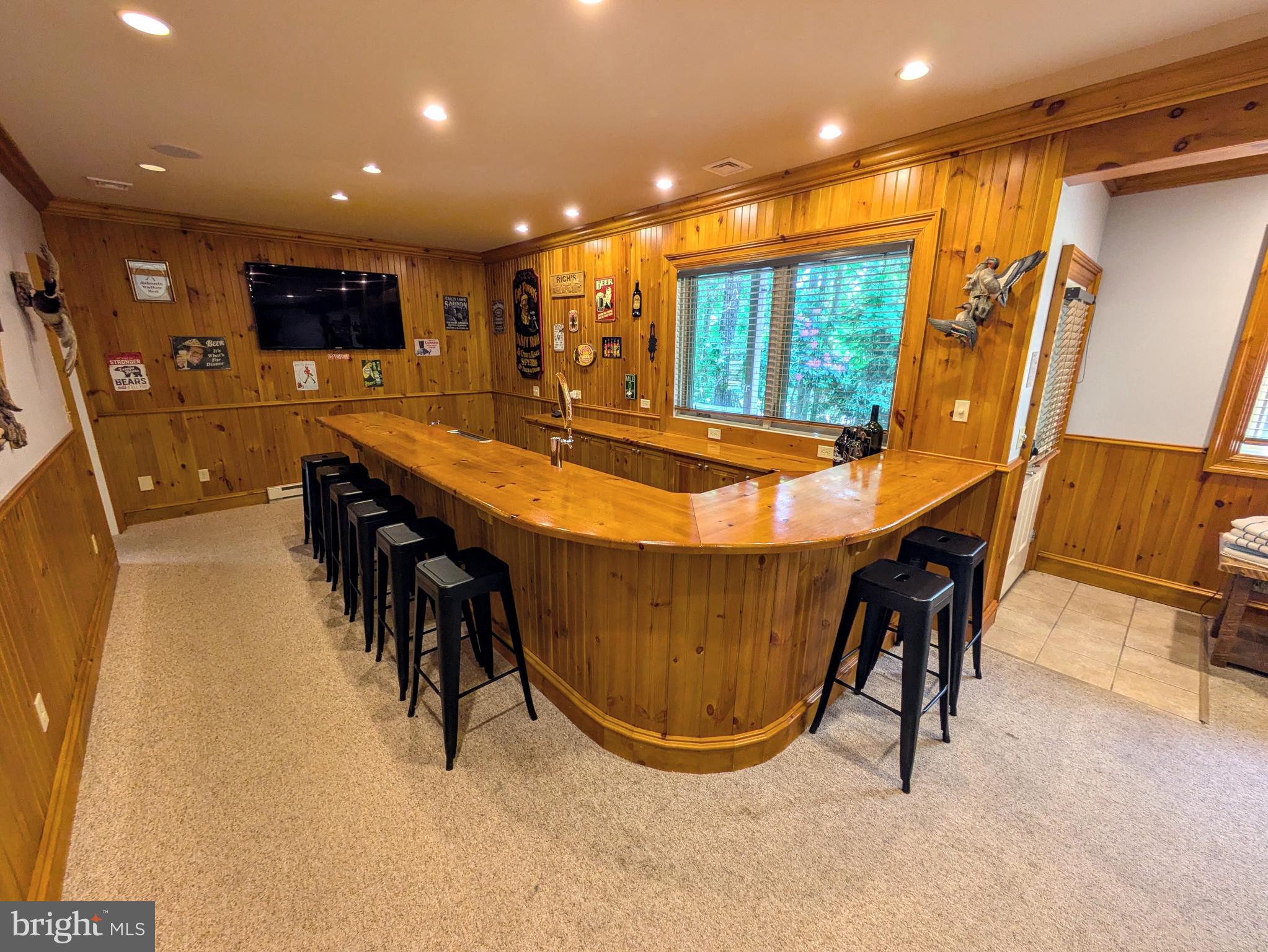 LAUREL WOODS - Residential