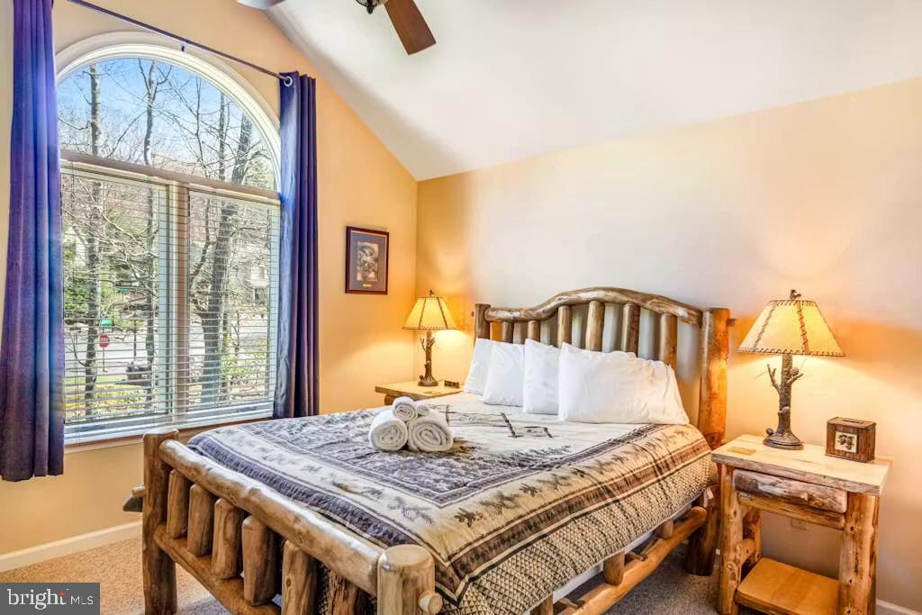 LAUREL WOODS - Residential
