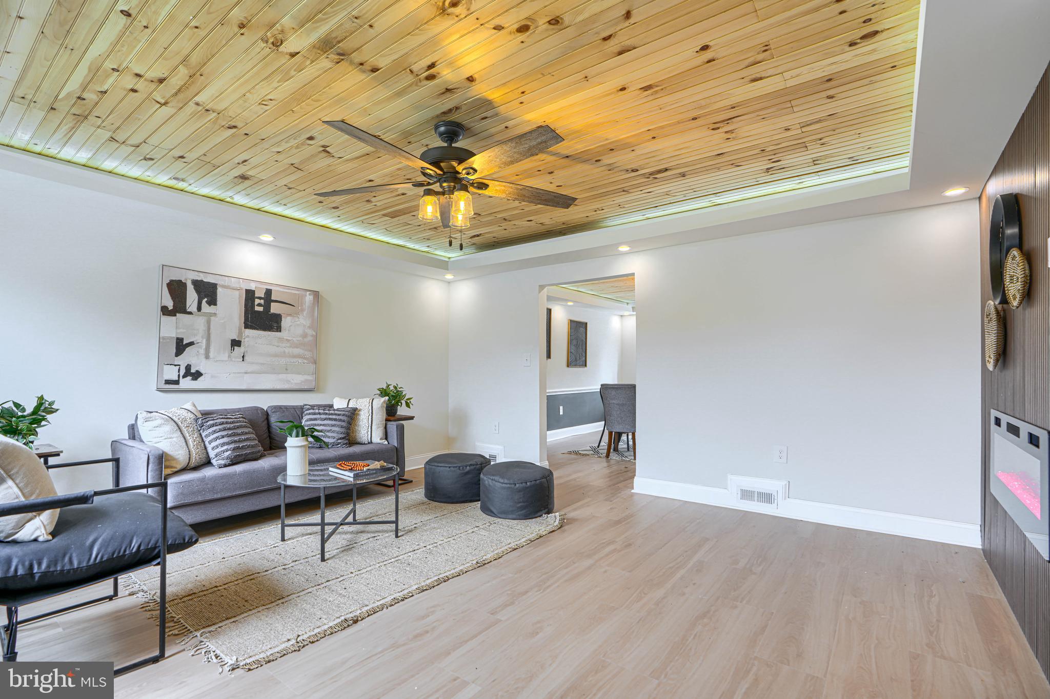 PERRING LOCH - Residential
