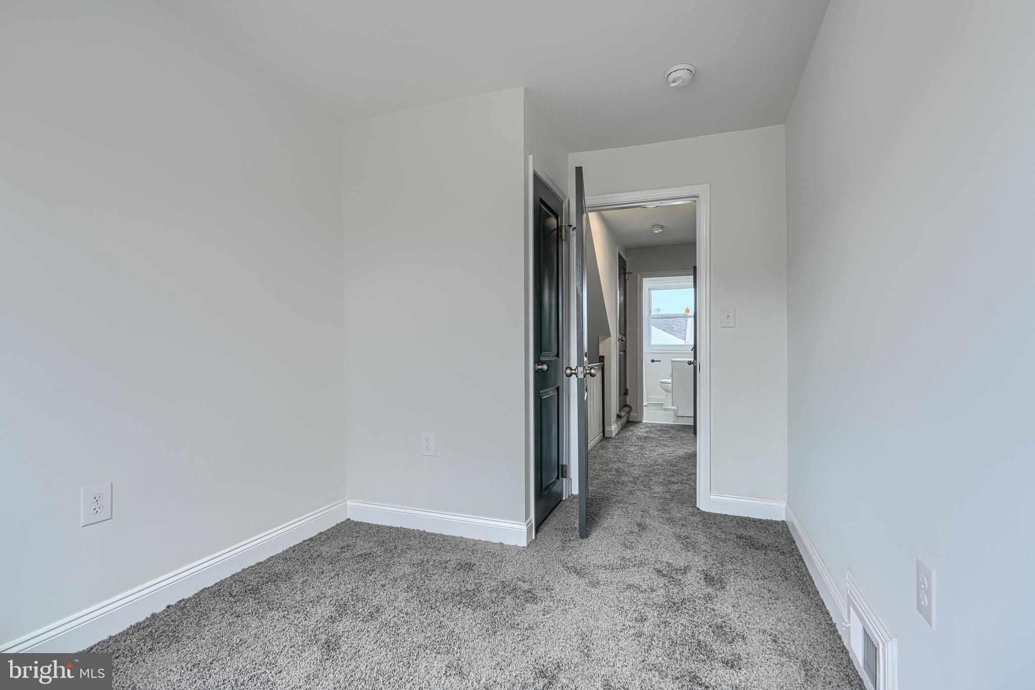 PERRING LOCH - Residential