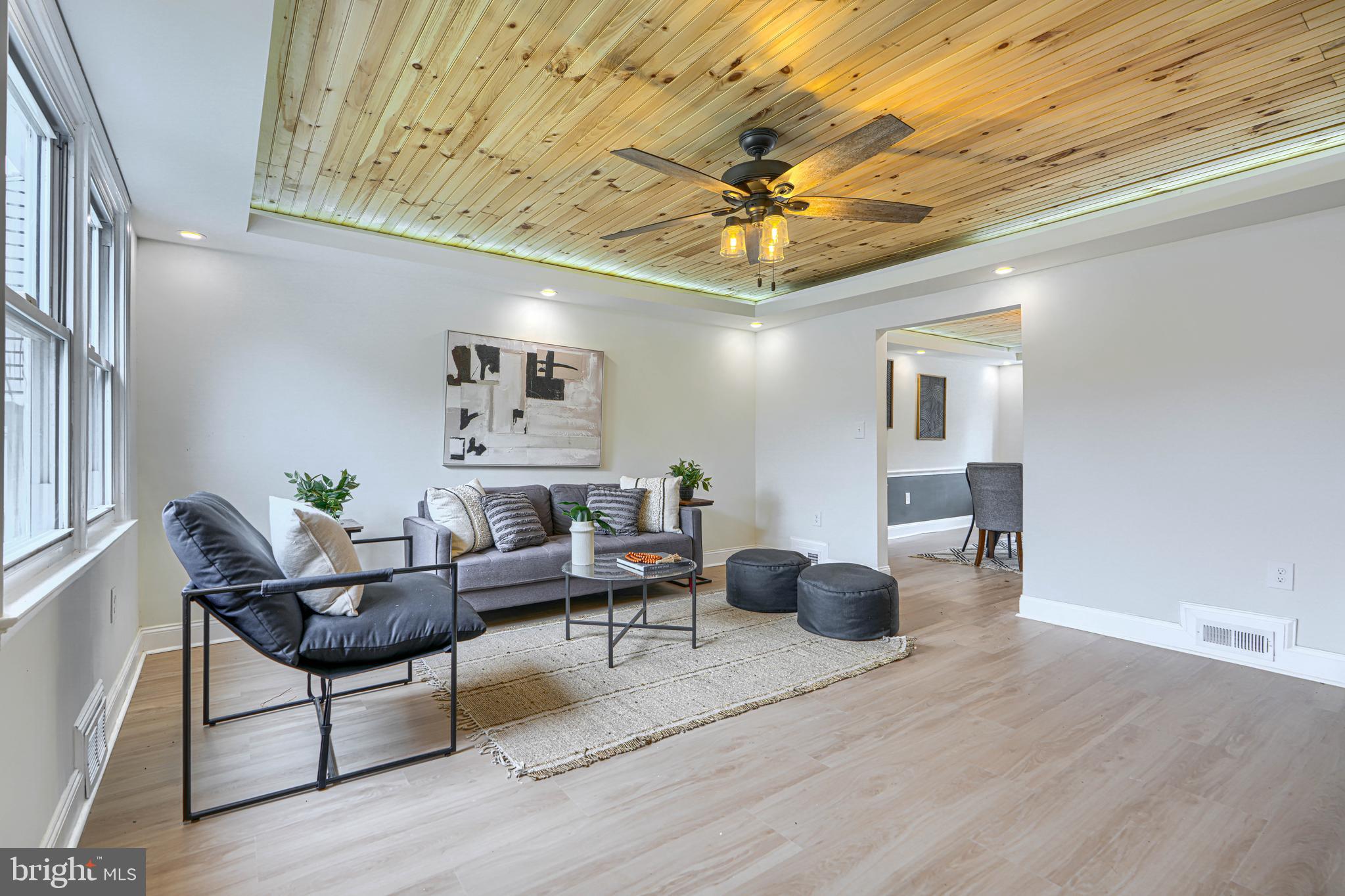PERRING LOCH - Residential