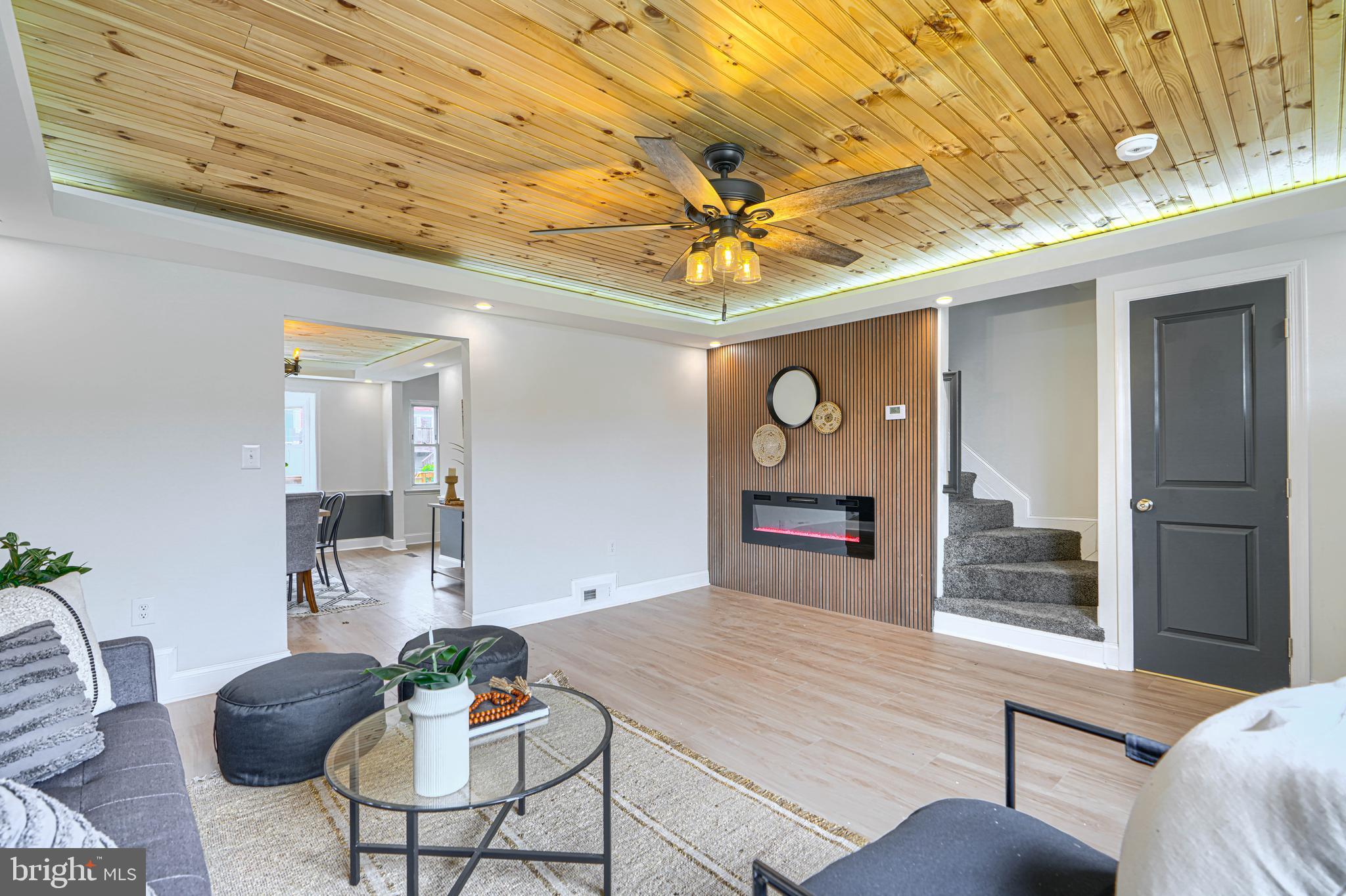 PERRING LOCH - Residential