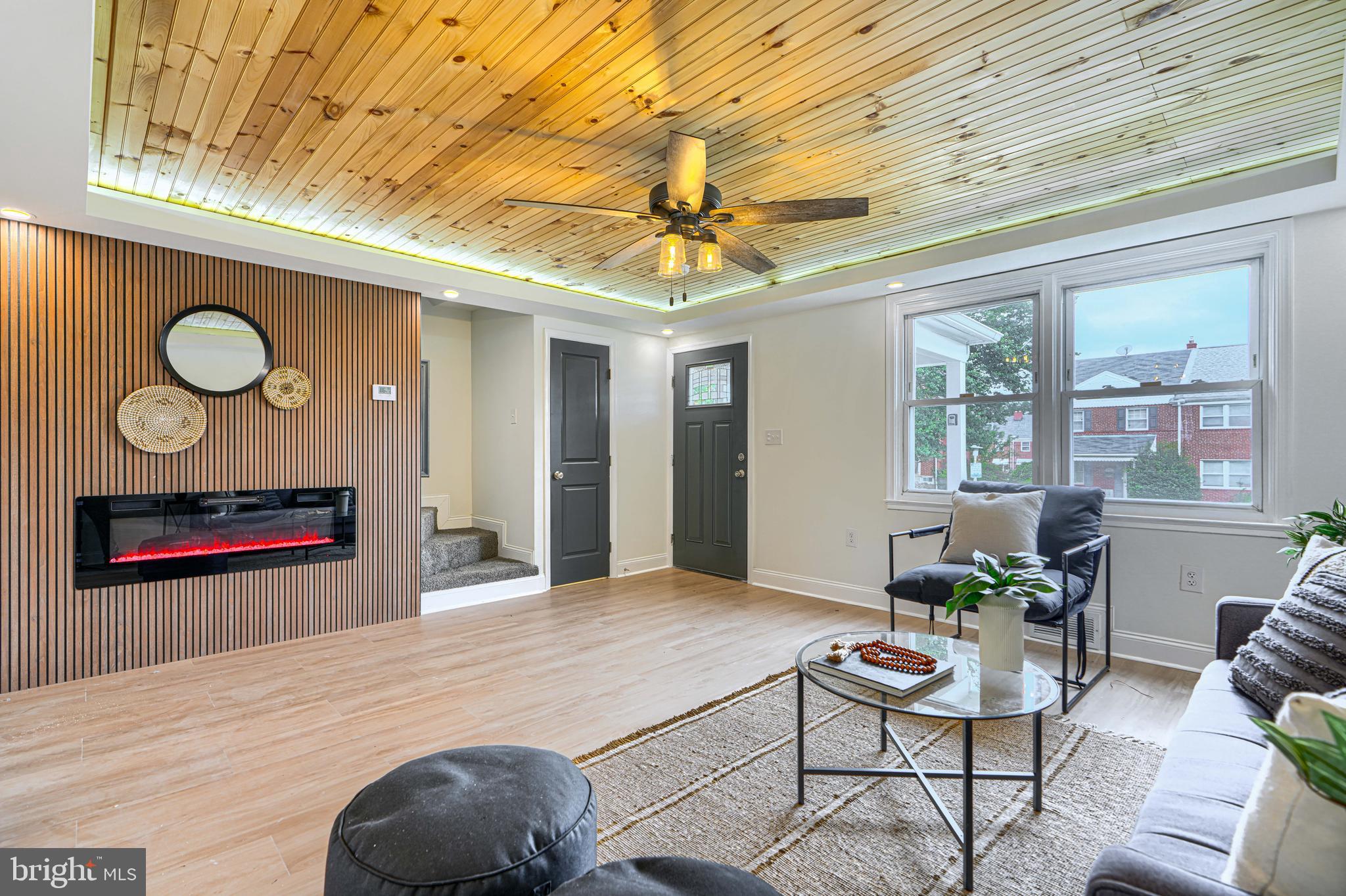 PERRING LOCH - Residential