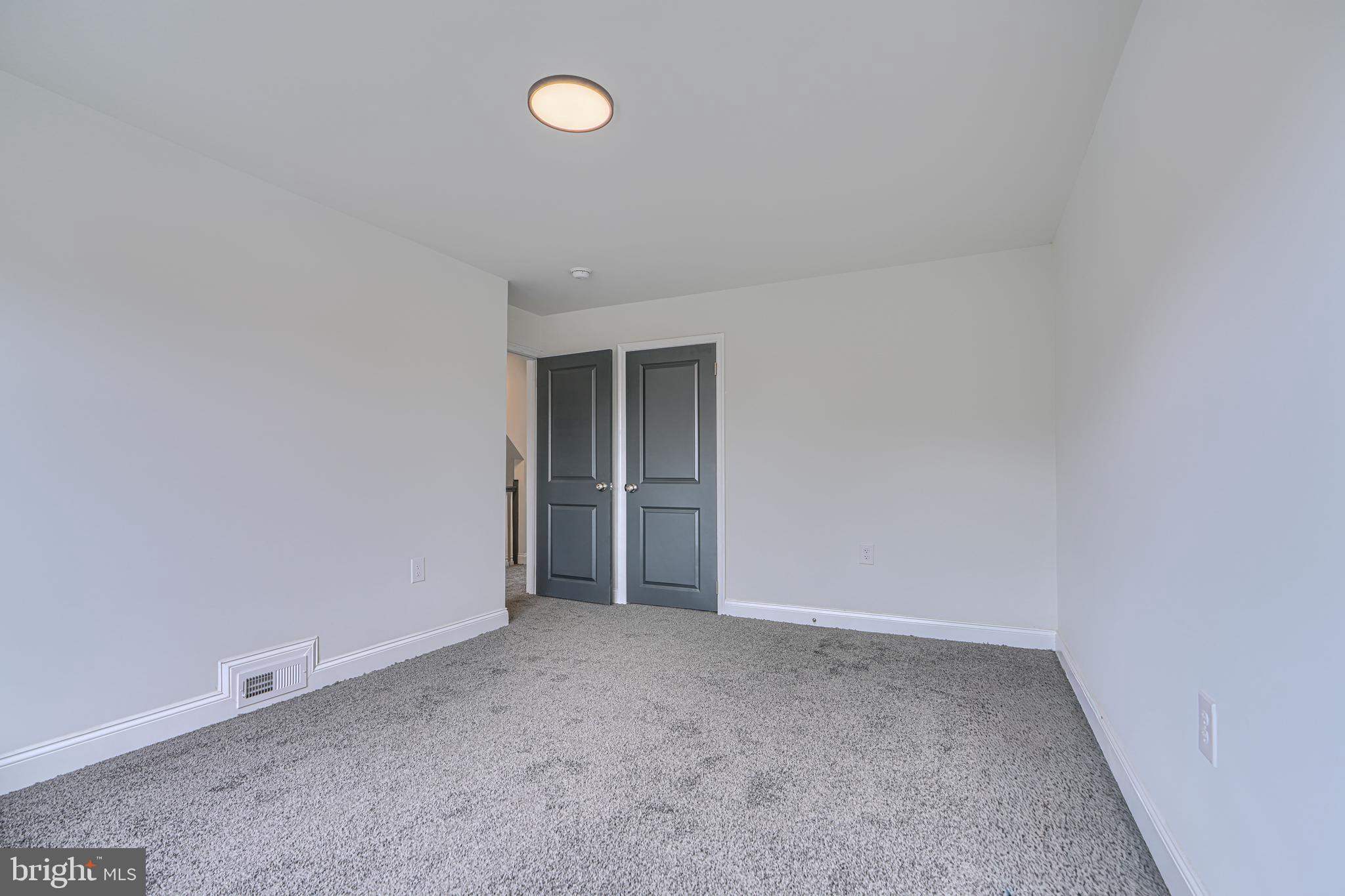 PERRING LOCH - Residential