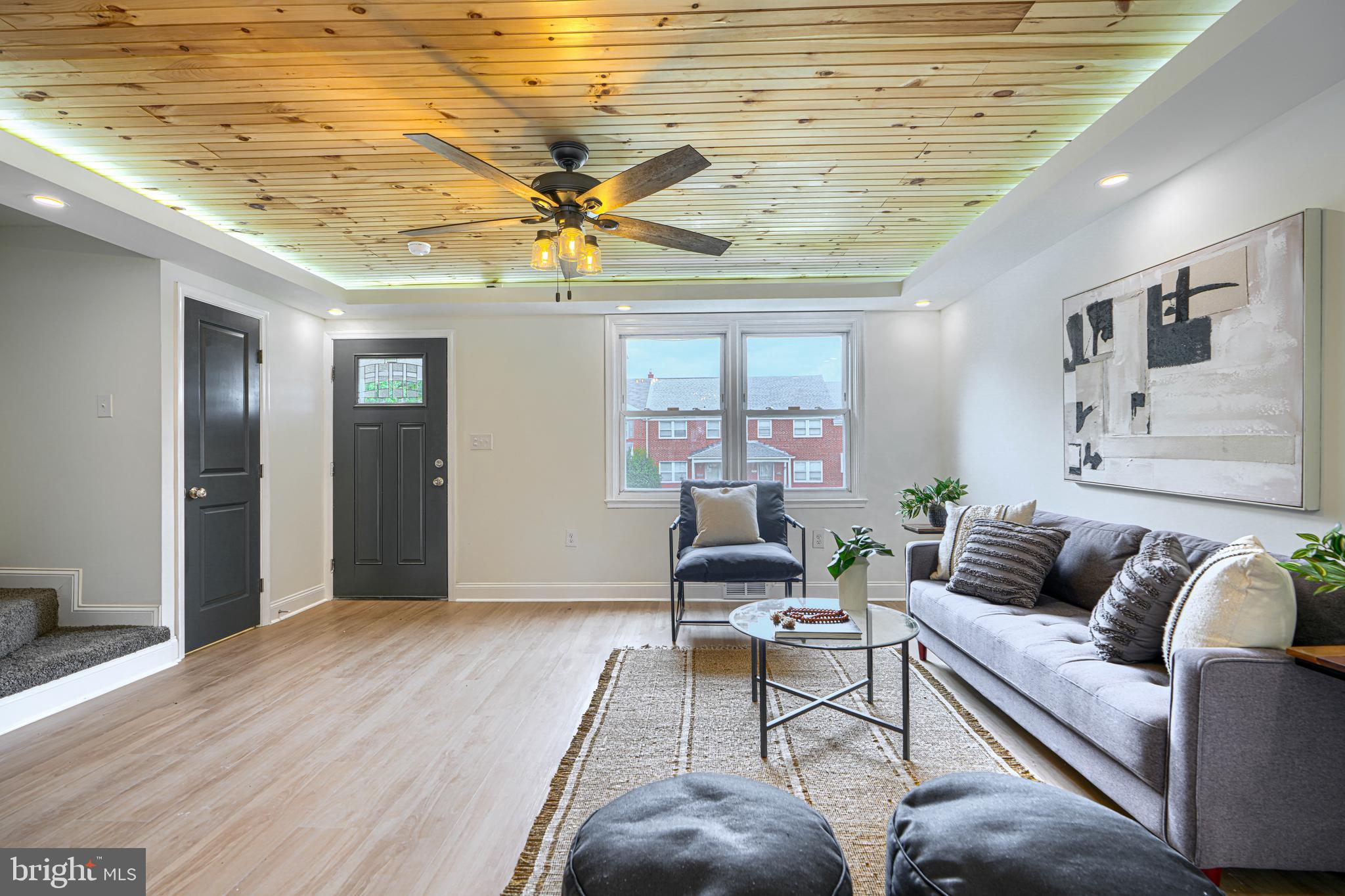 PERRING LOCH - Residential