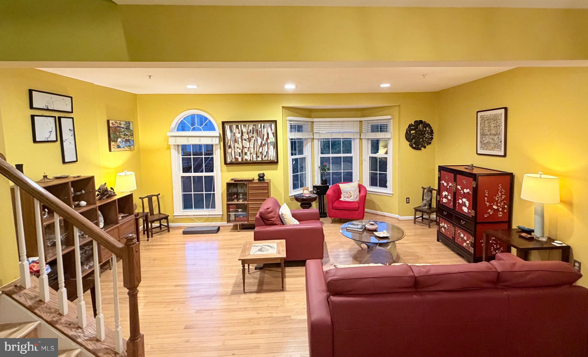 WHITLEY PARK CONDOMINIUM - Residential