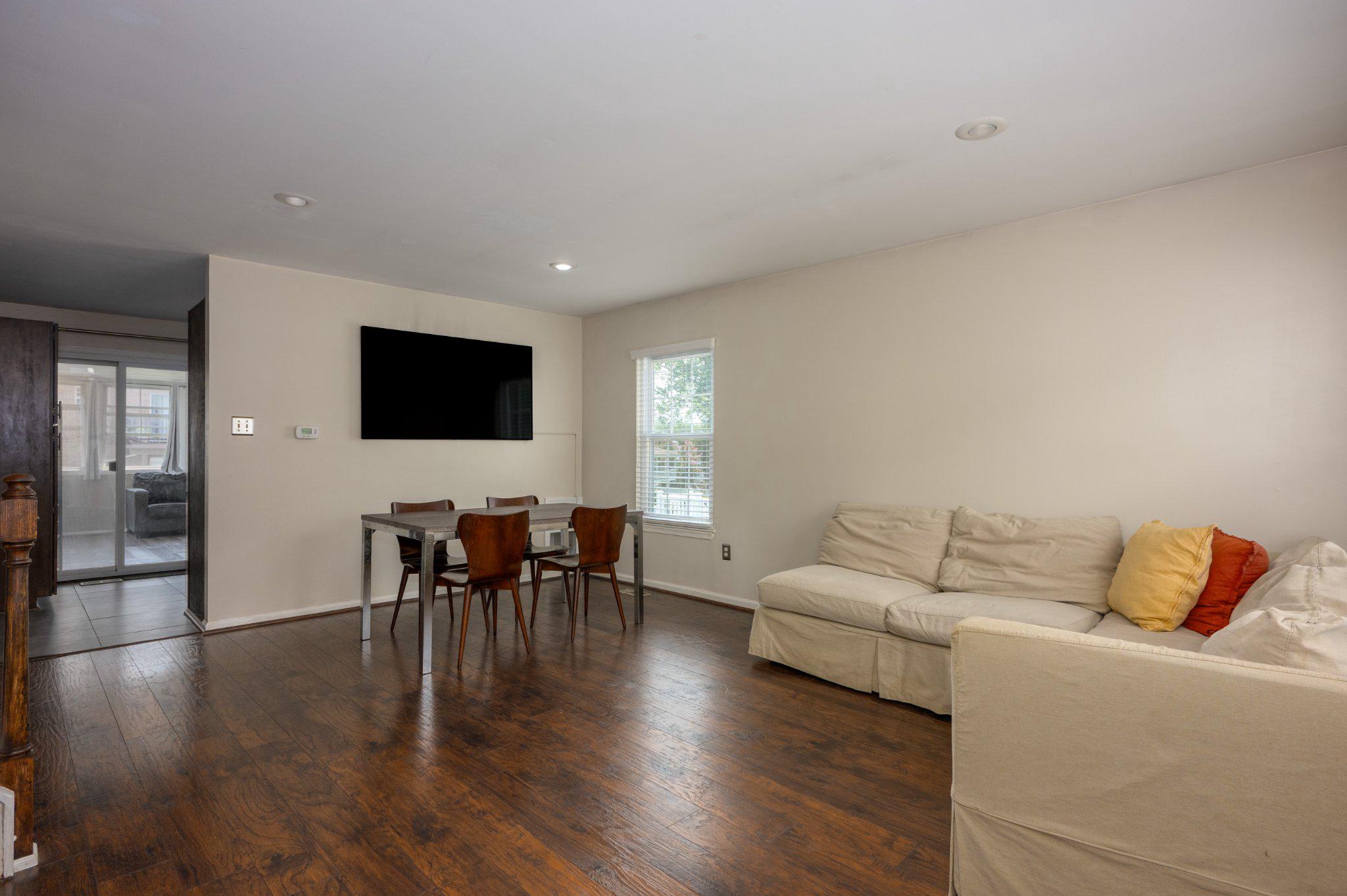 SILVER WOODS - Residential