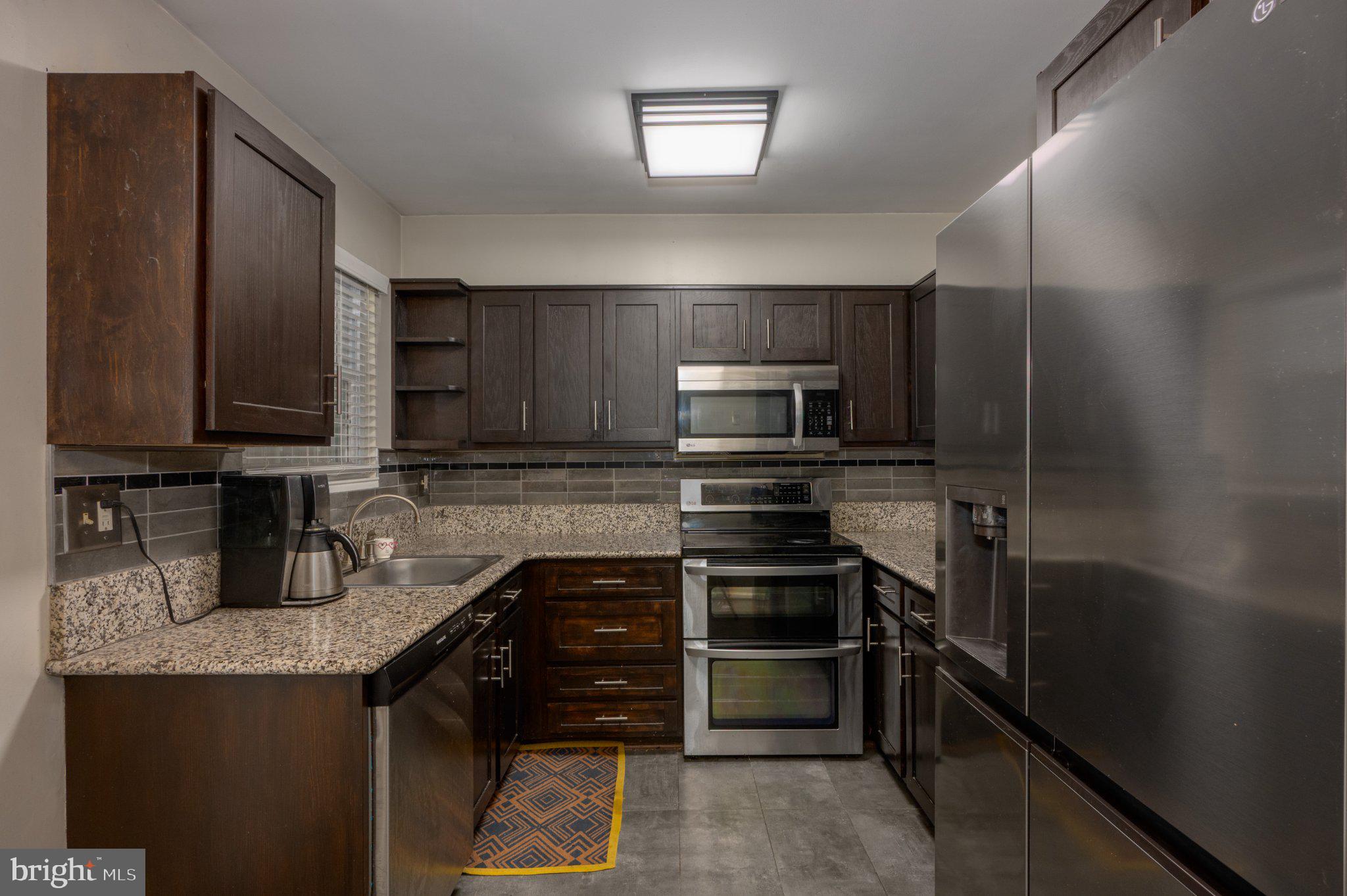 SILVER WOODS - Residential