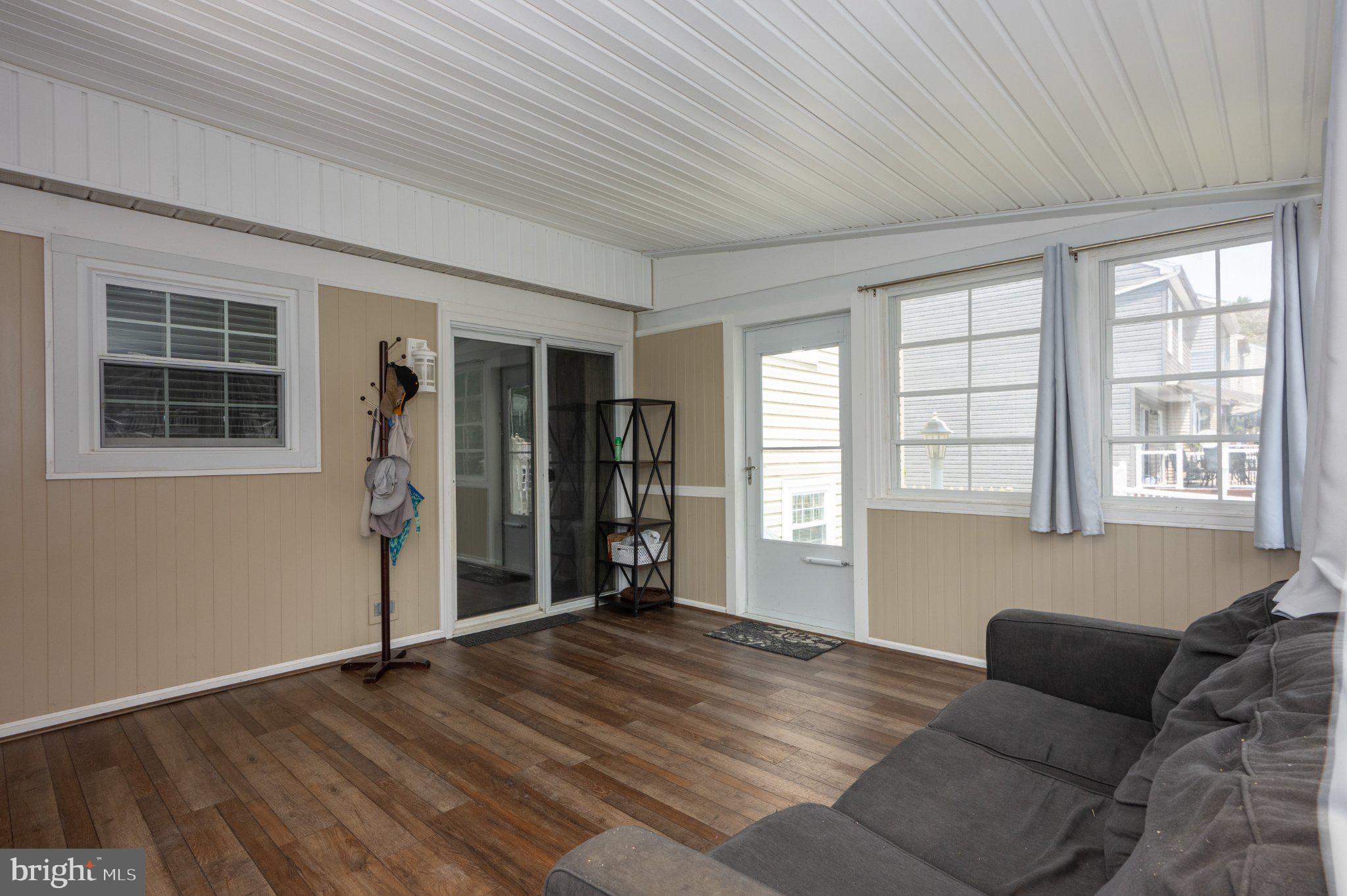 SILVER WOODS - Residential