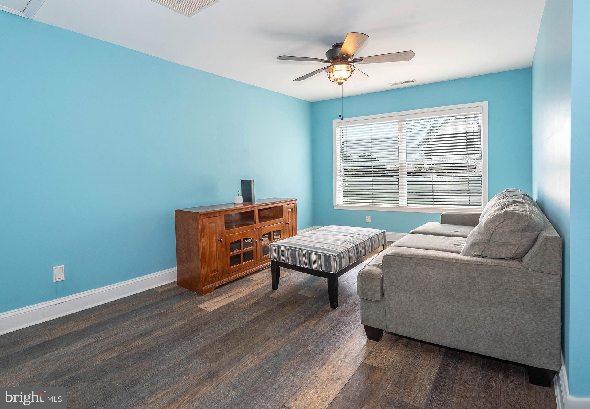 CLAIBORNES LANDING - Residential