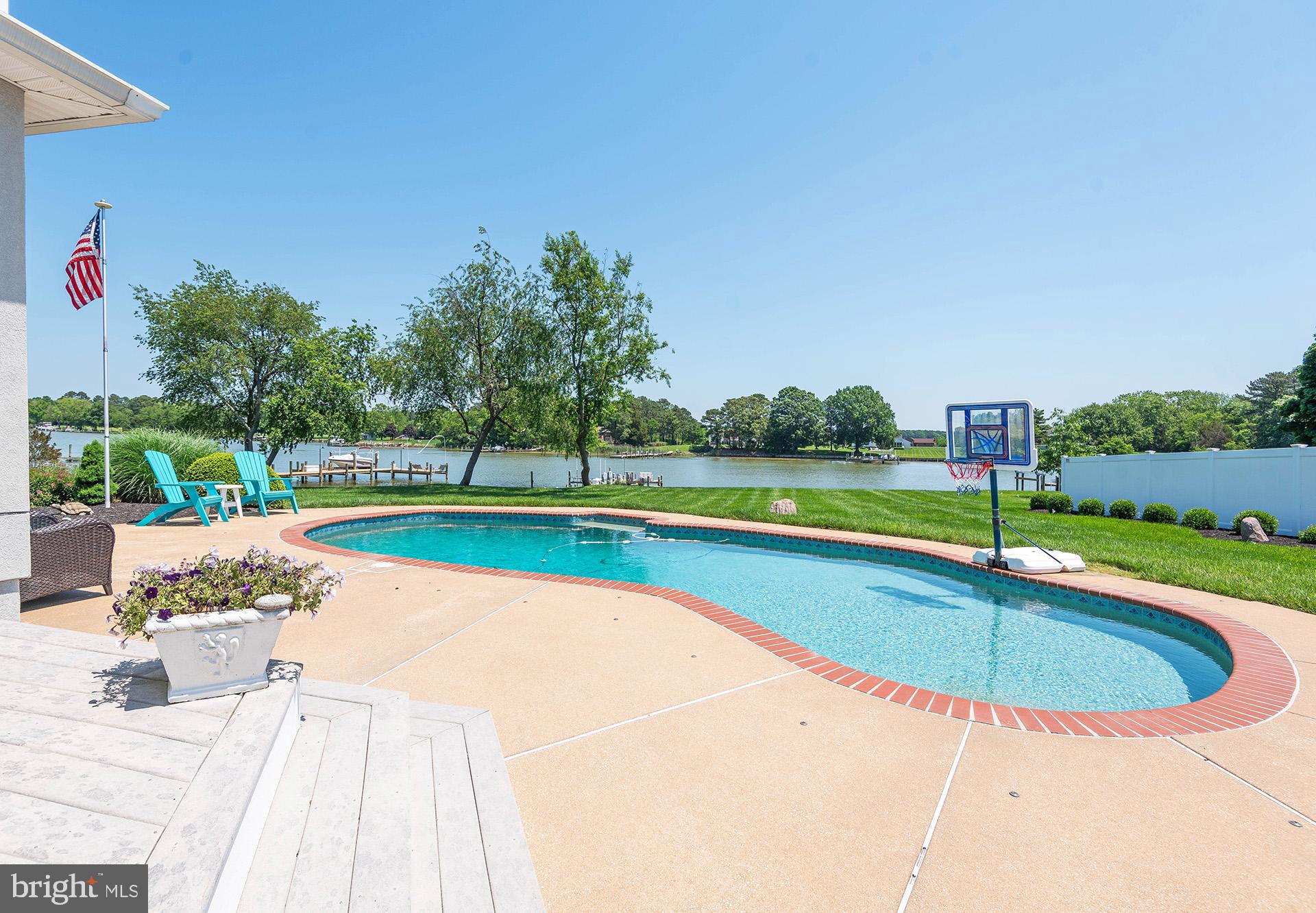 CLAIBORNES LANDING - Residential