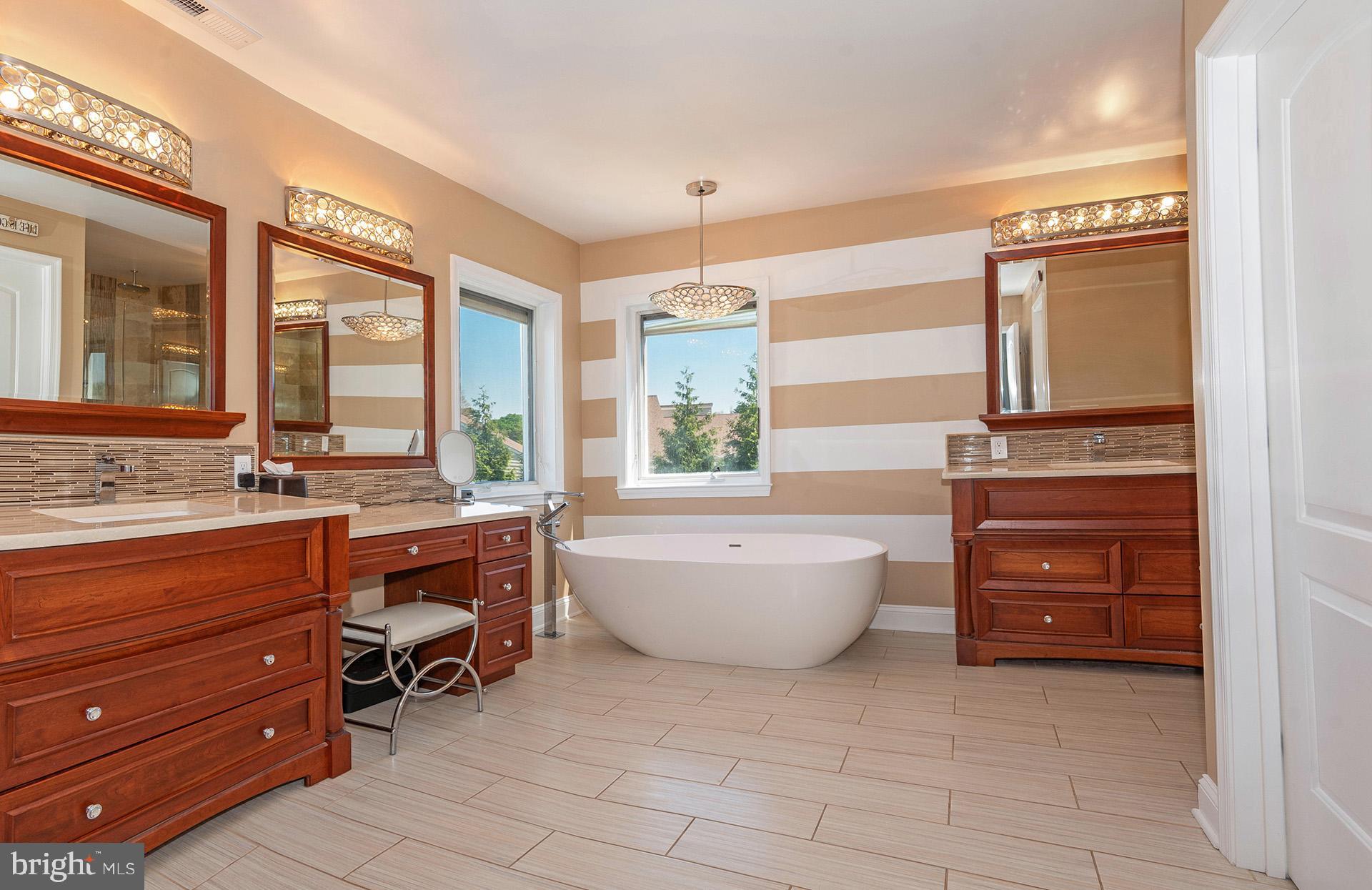 CLAIBORNES LANDING - Residential
