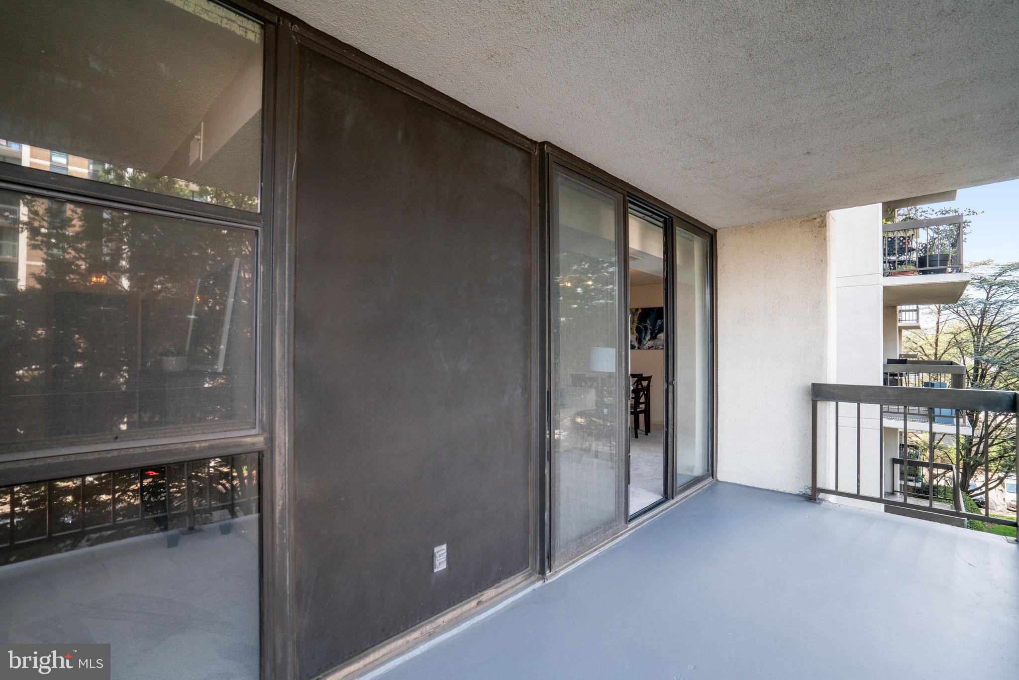 BARKLEY CONDO - Residential