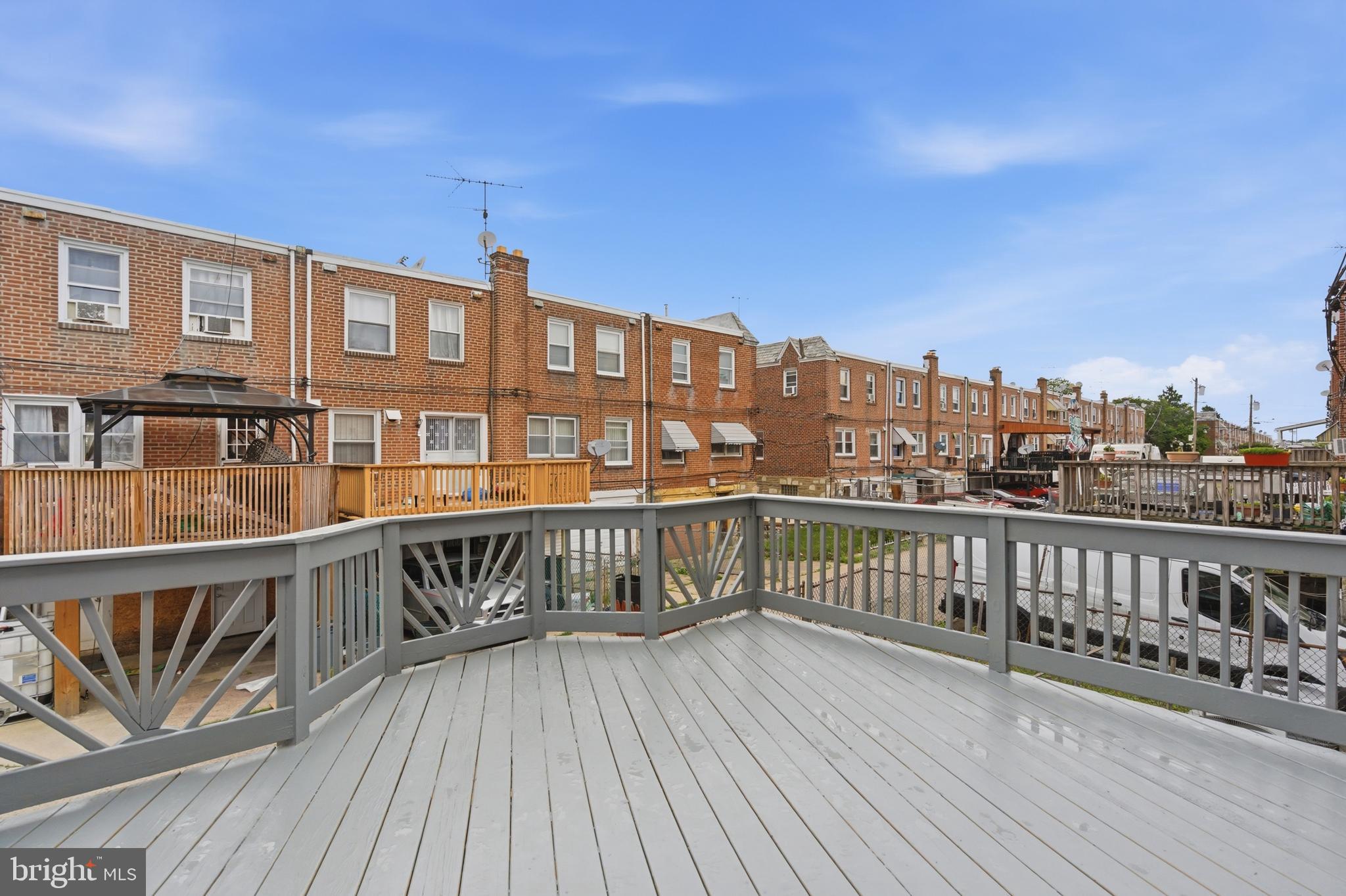 CASTOR GARDENS - Residential