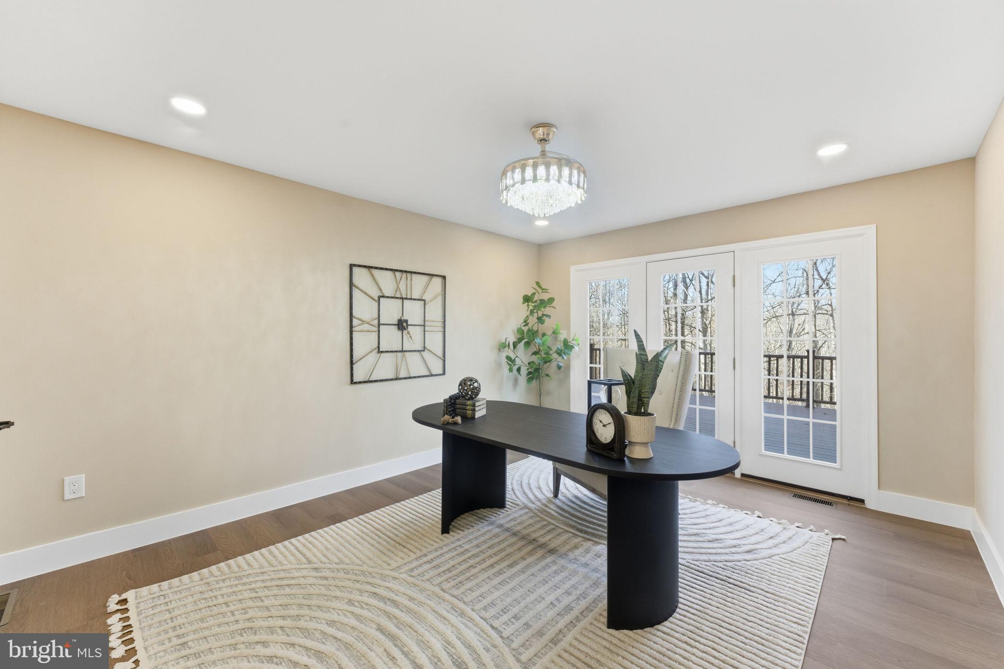 GLEN MILL VILLAGE - Residential