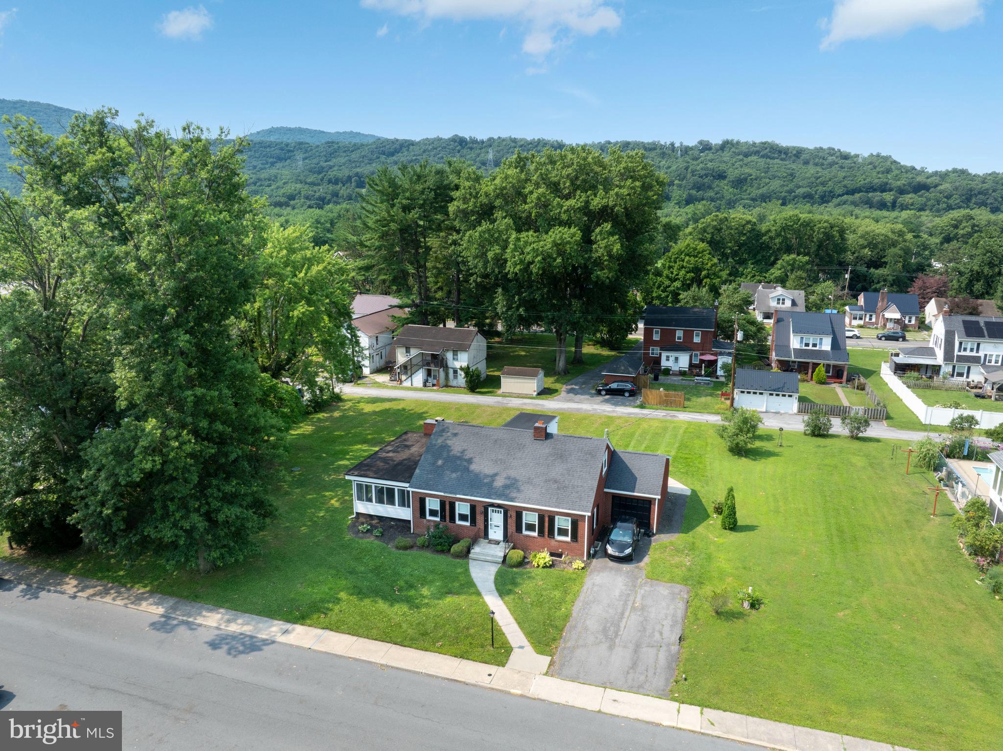 LEWISTOWN BORO - Residential