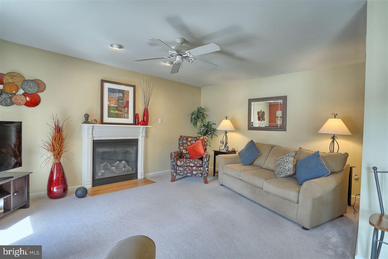 CROSS CREEK - Residential