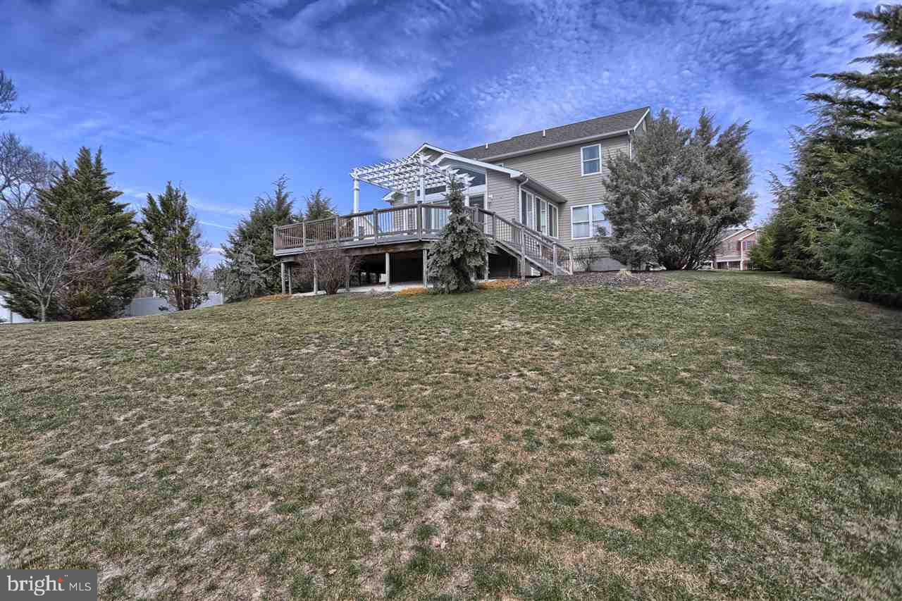 CROSS CREEK - Residential