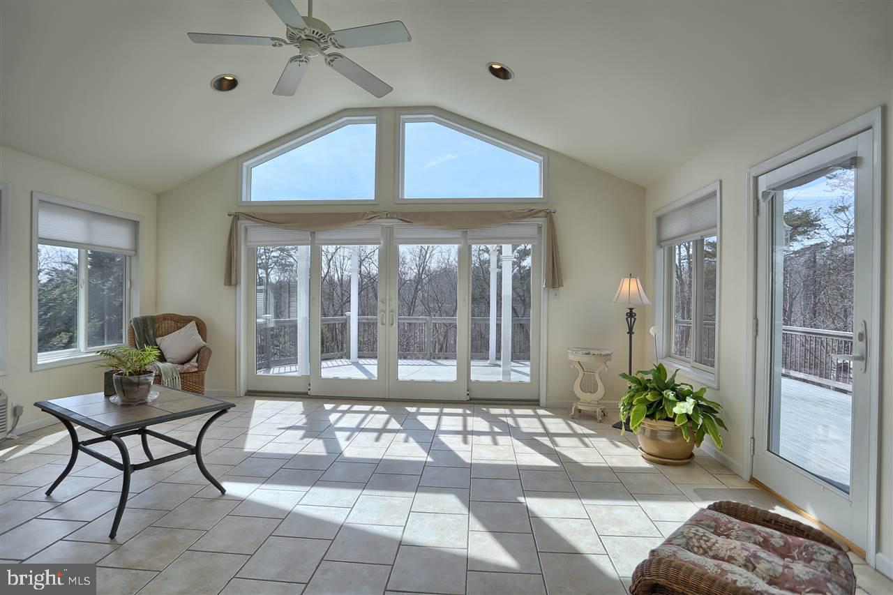 CROSS CREEK - Residential