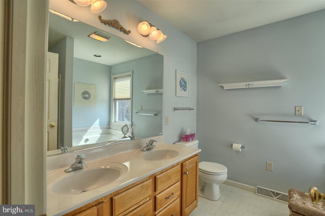 CROSS CREEK - Residential