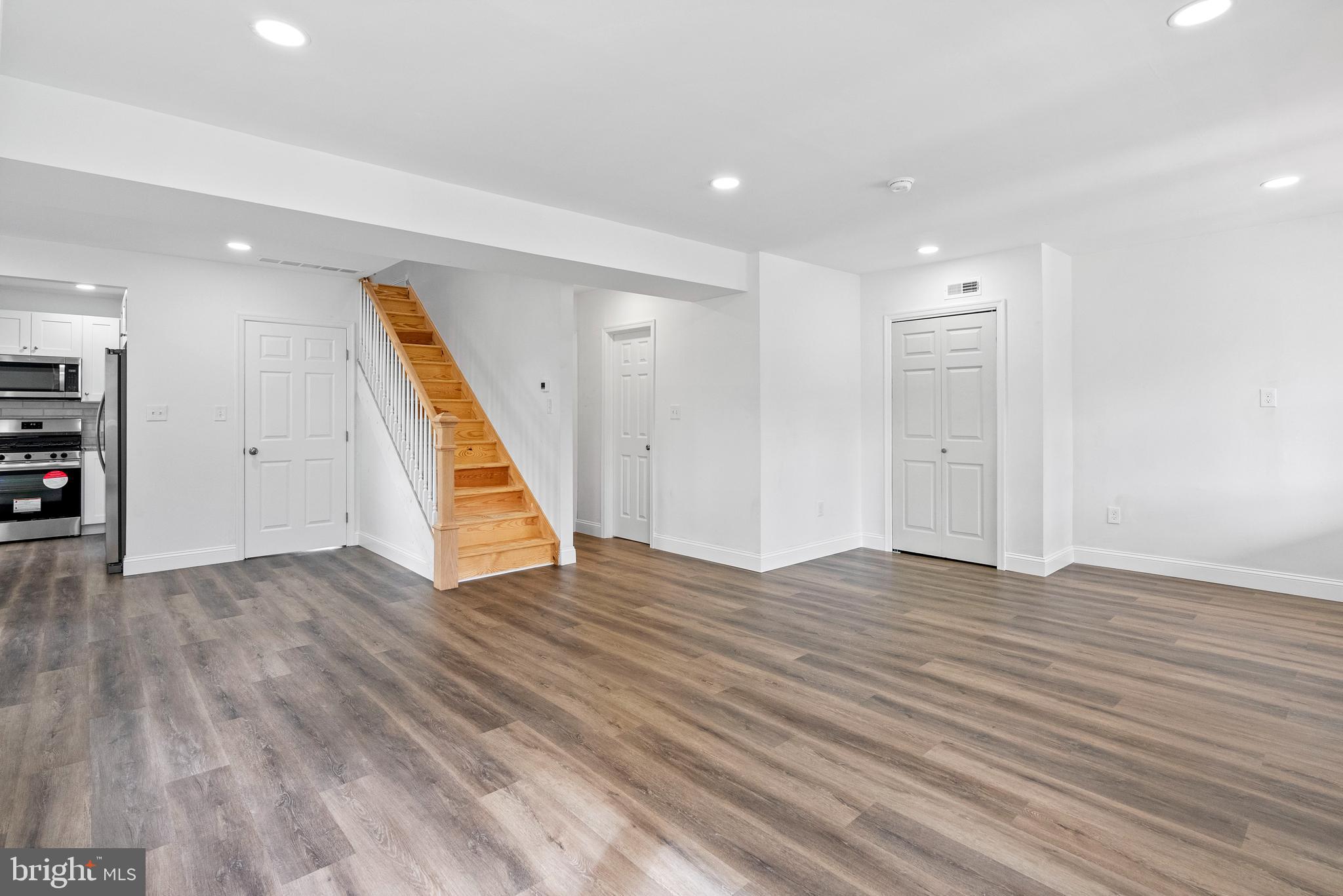 TORRESDALE MANOR - Residential