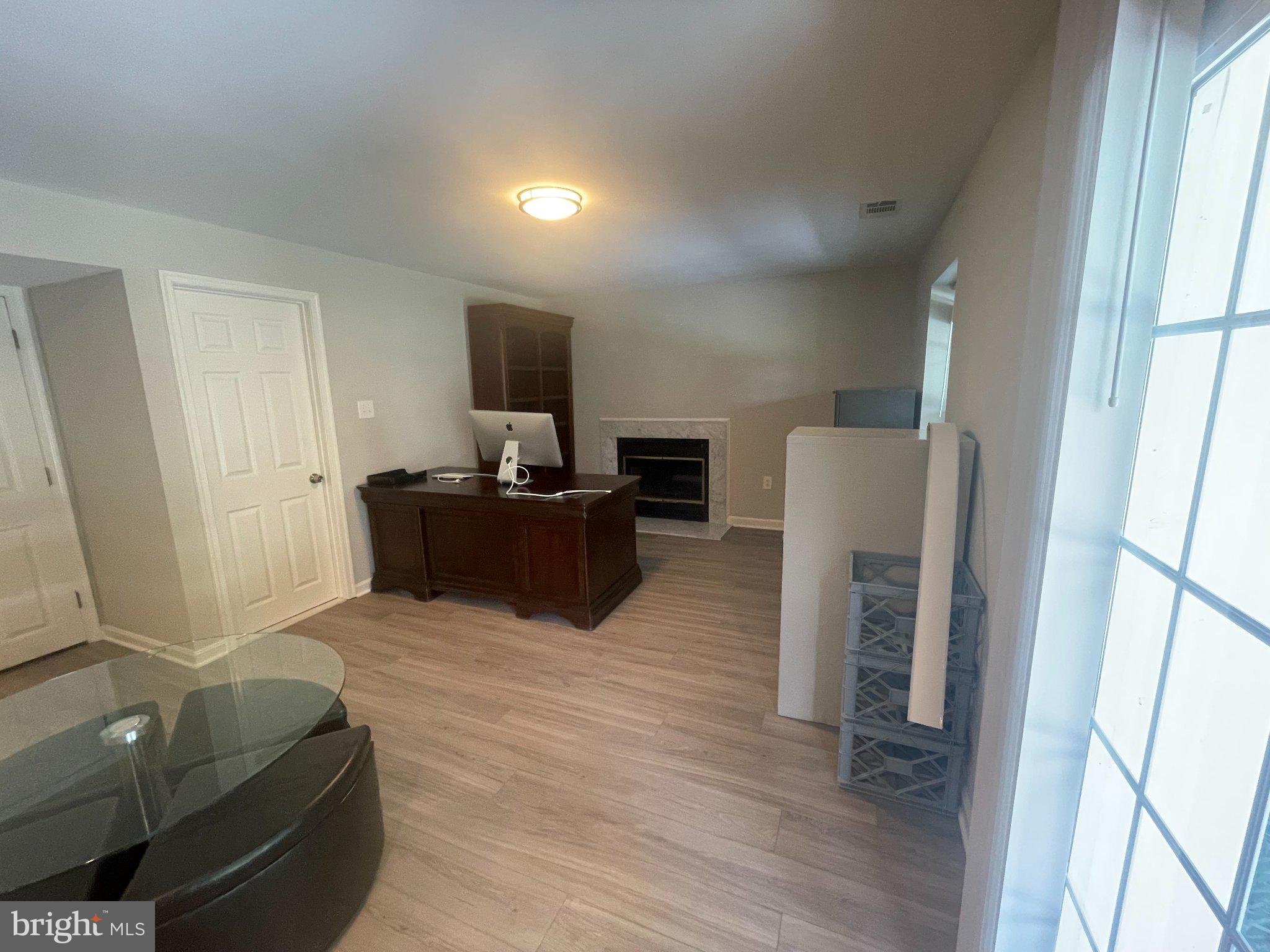 SELLMAN ESTATES - Residential
