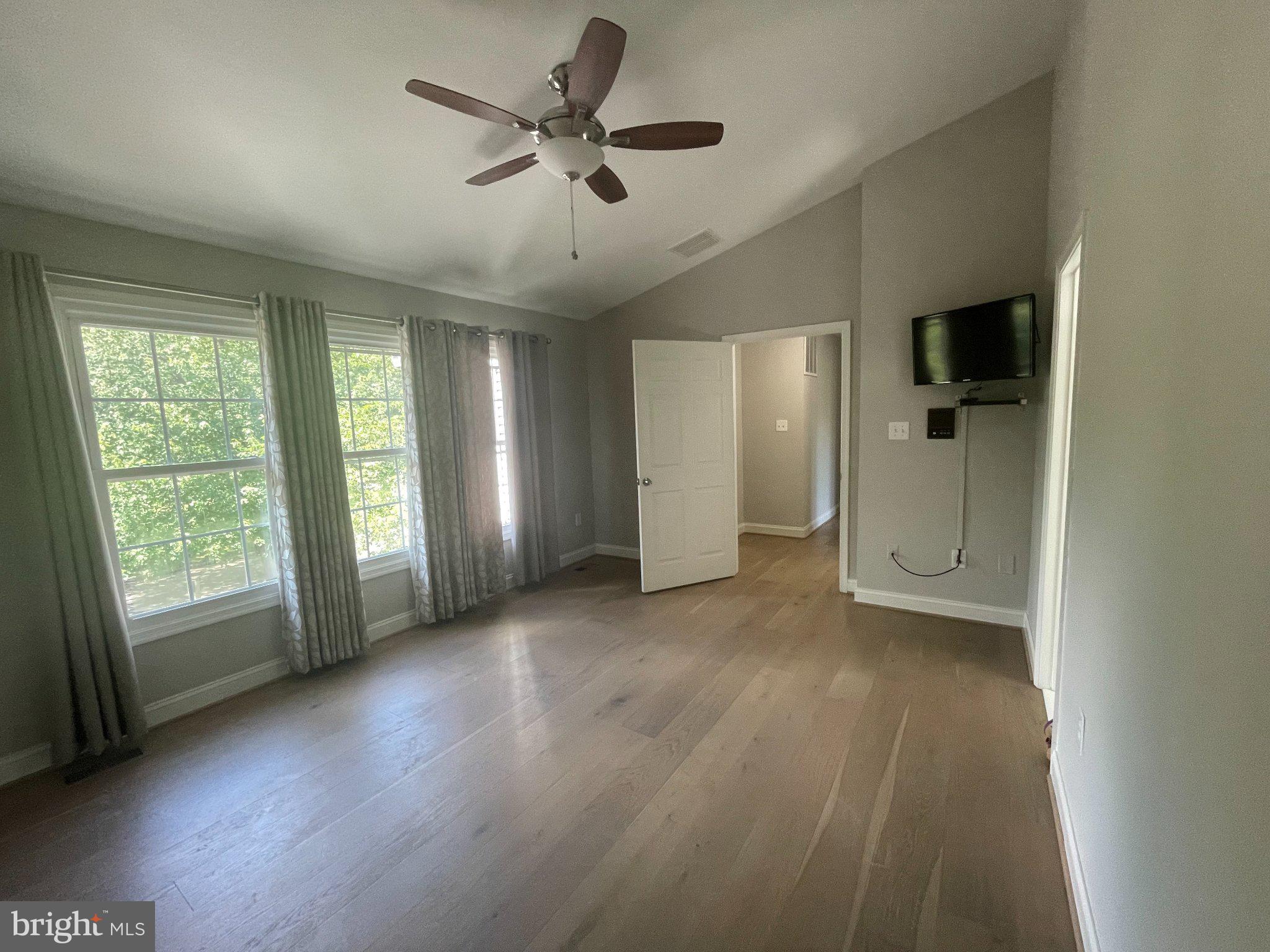SELLMAN ESTATES - Residential