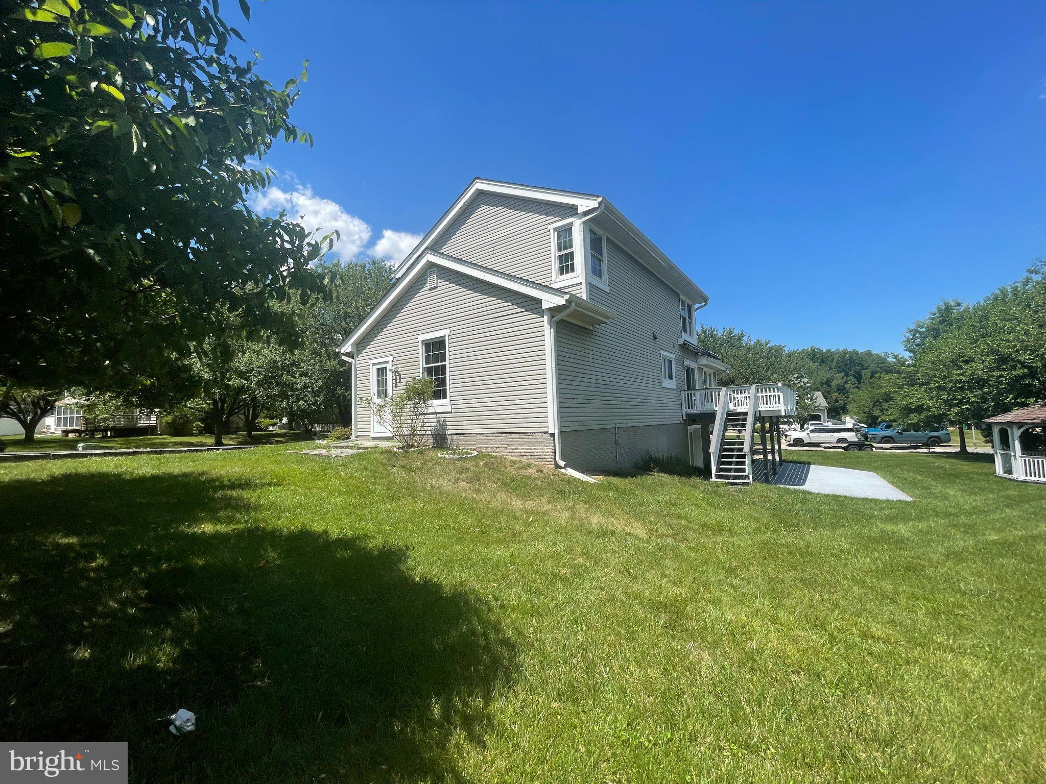 SELLMAN ESTATES - Residential