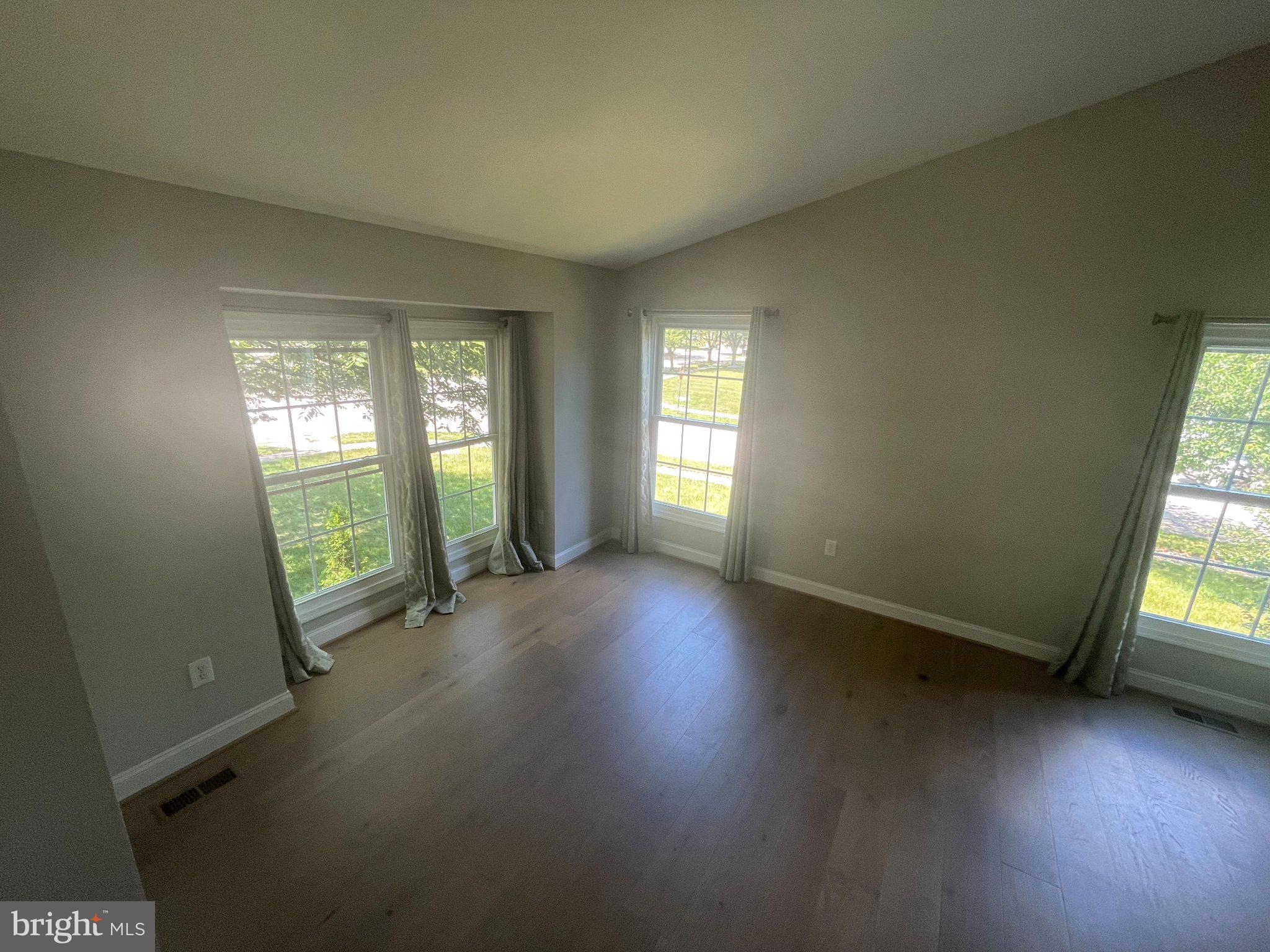 SELLMAN ESTATES - Residential