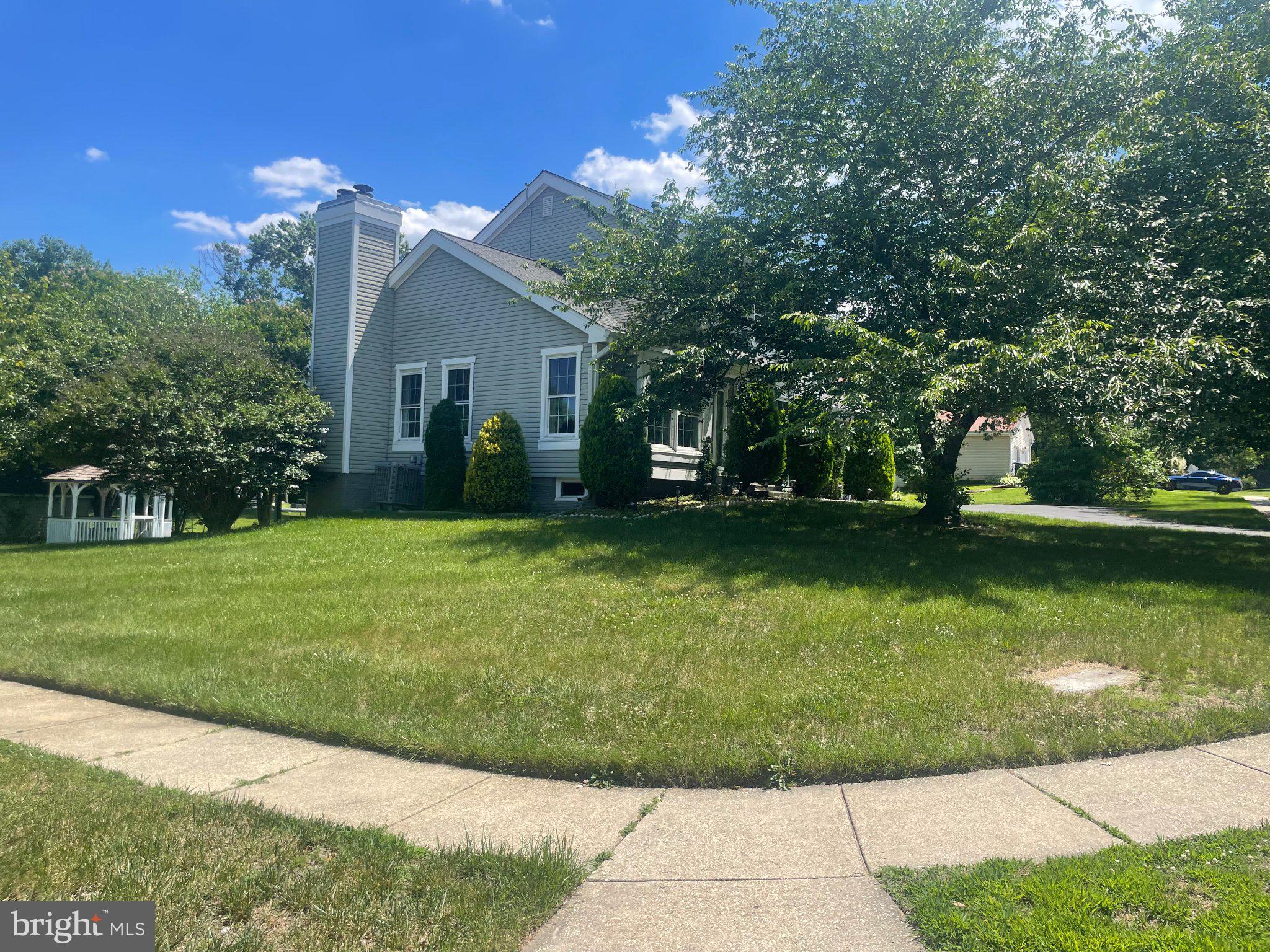 SELLMAN ESTATES - Residential