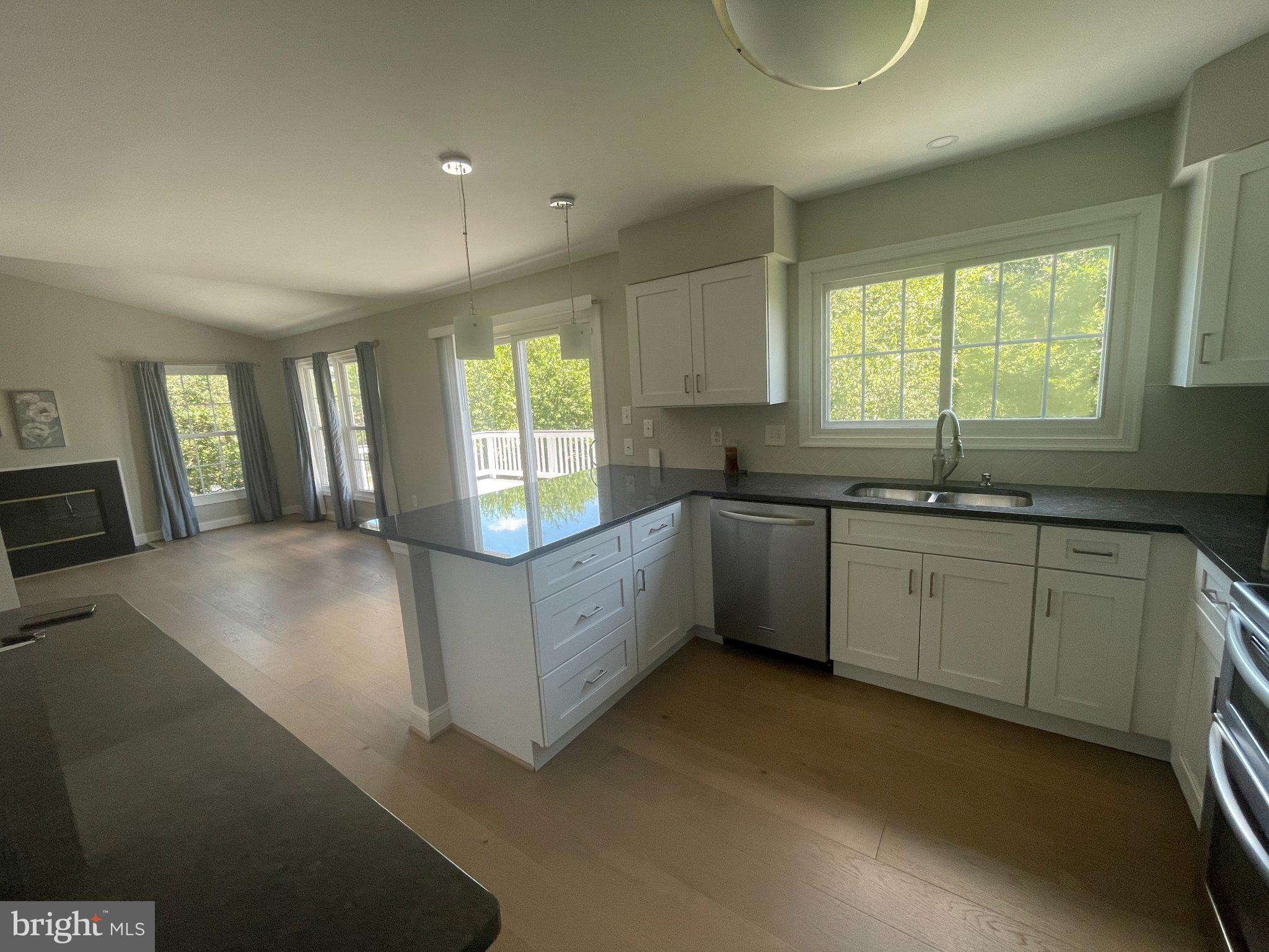 SELLMAN ESTATES - Residential