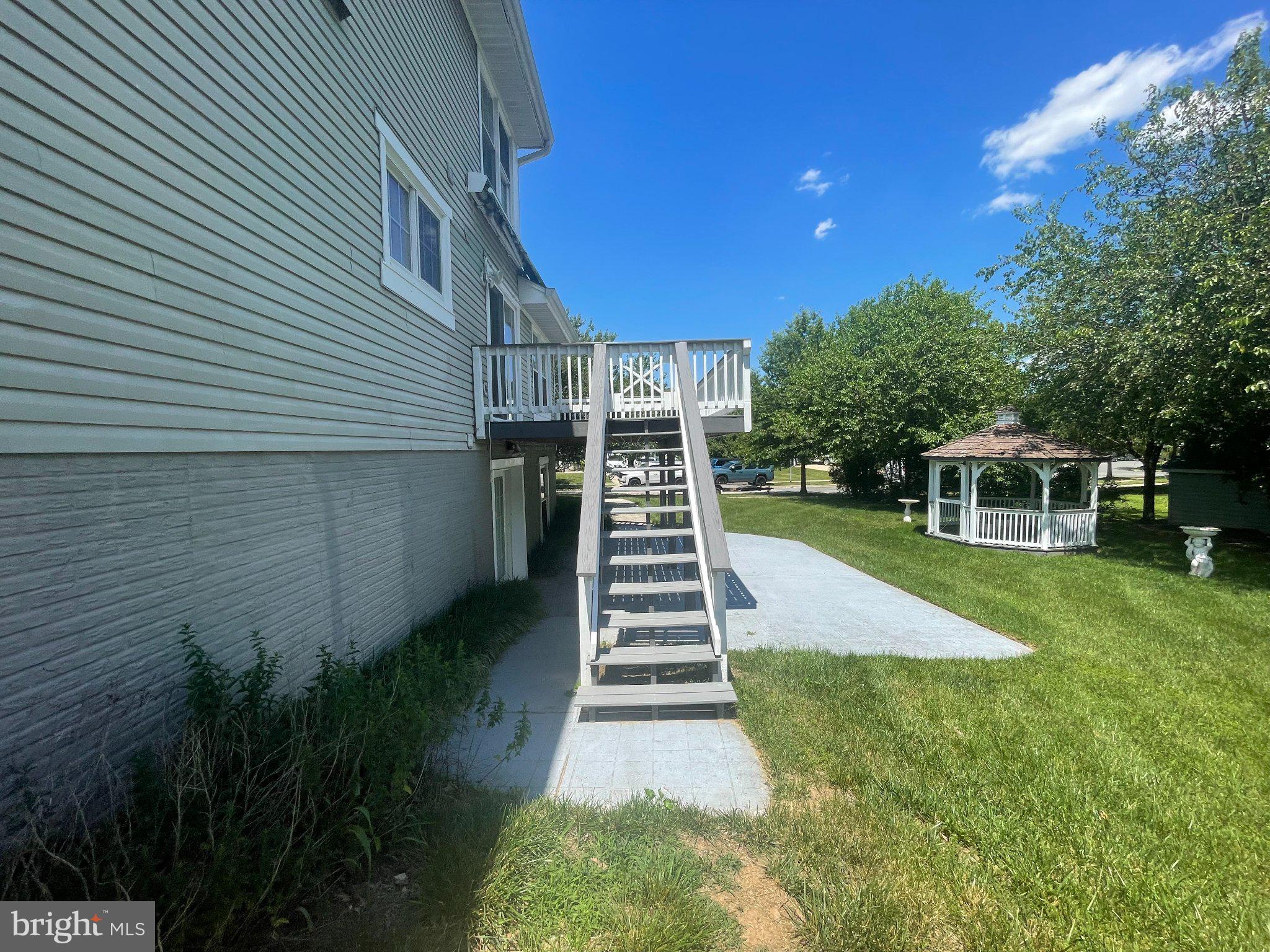 SELLMAN ESTATES - Residential