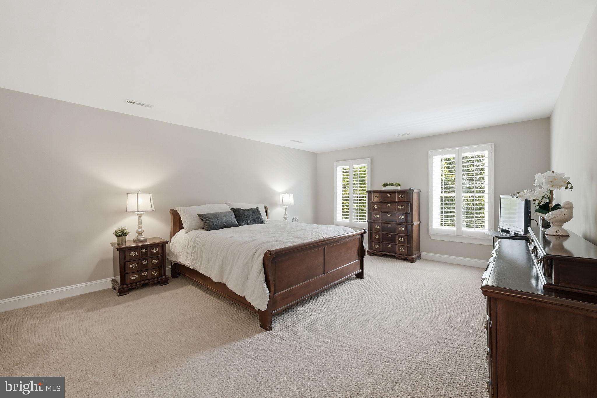 HIDDEN CREEK - Residential