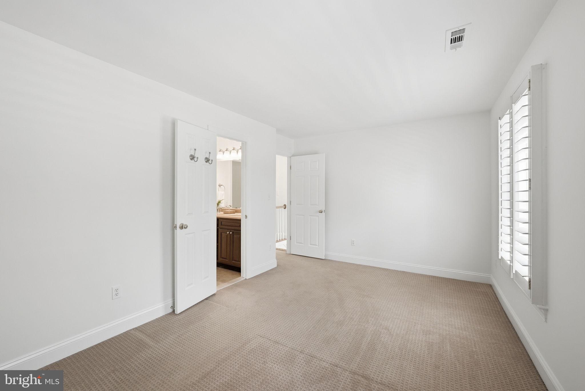 HIDDEN CREEK - Residential